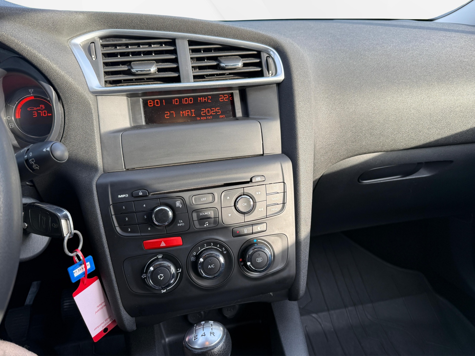 CITROEN C4 1.2 Pure Tech Live Edition-image-10