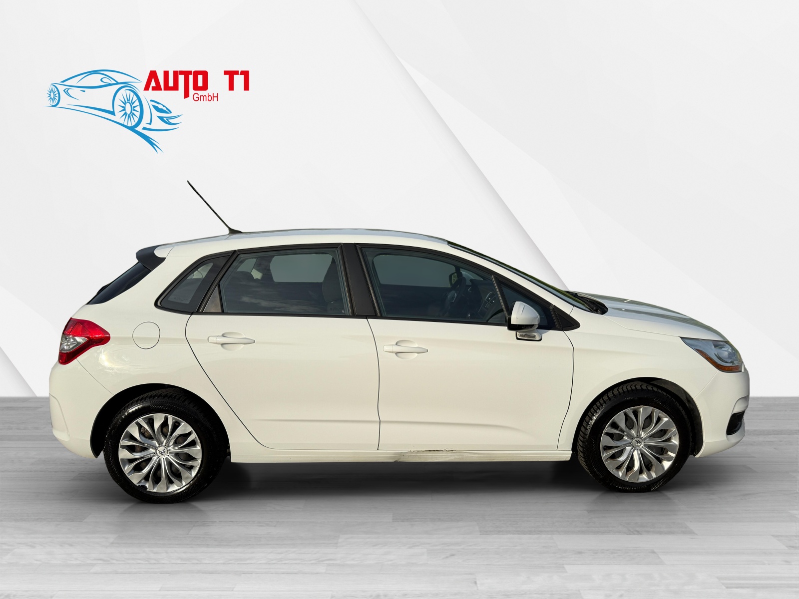 CITROEN C4 1.2 Pure Tech Live Edition-image-7