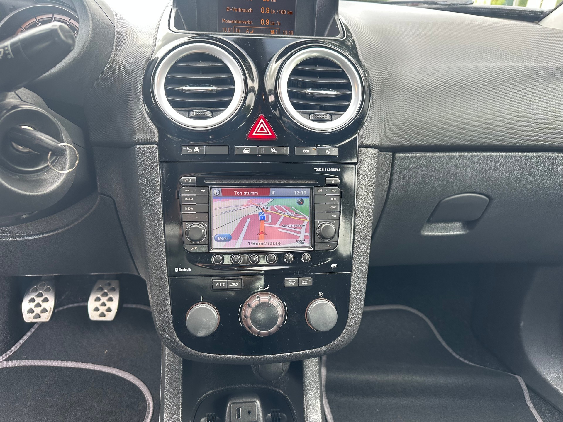 OPEL Corsa 1.4 Turbo Color Edition-image-10