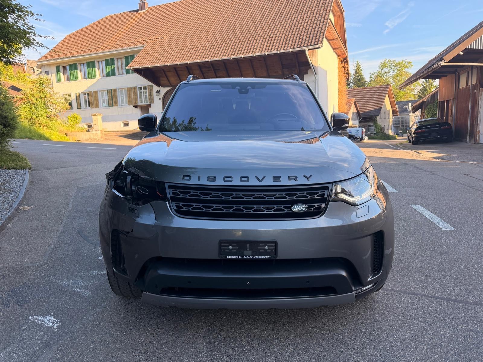 LAND ROVER Discovery 3.0 SDV6 HSE Automatic 7 Plätze-image-6