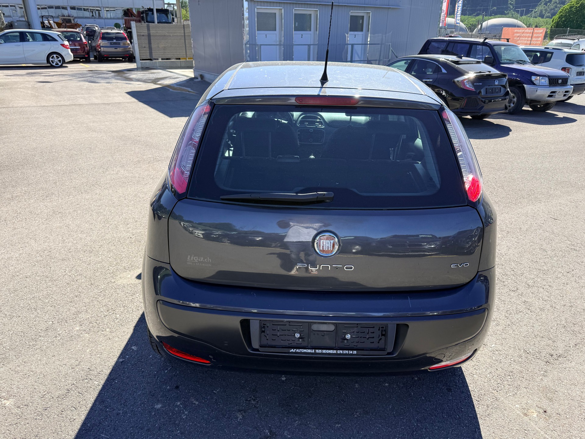 FIAT Punto 1.4 Genius-image-9