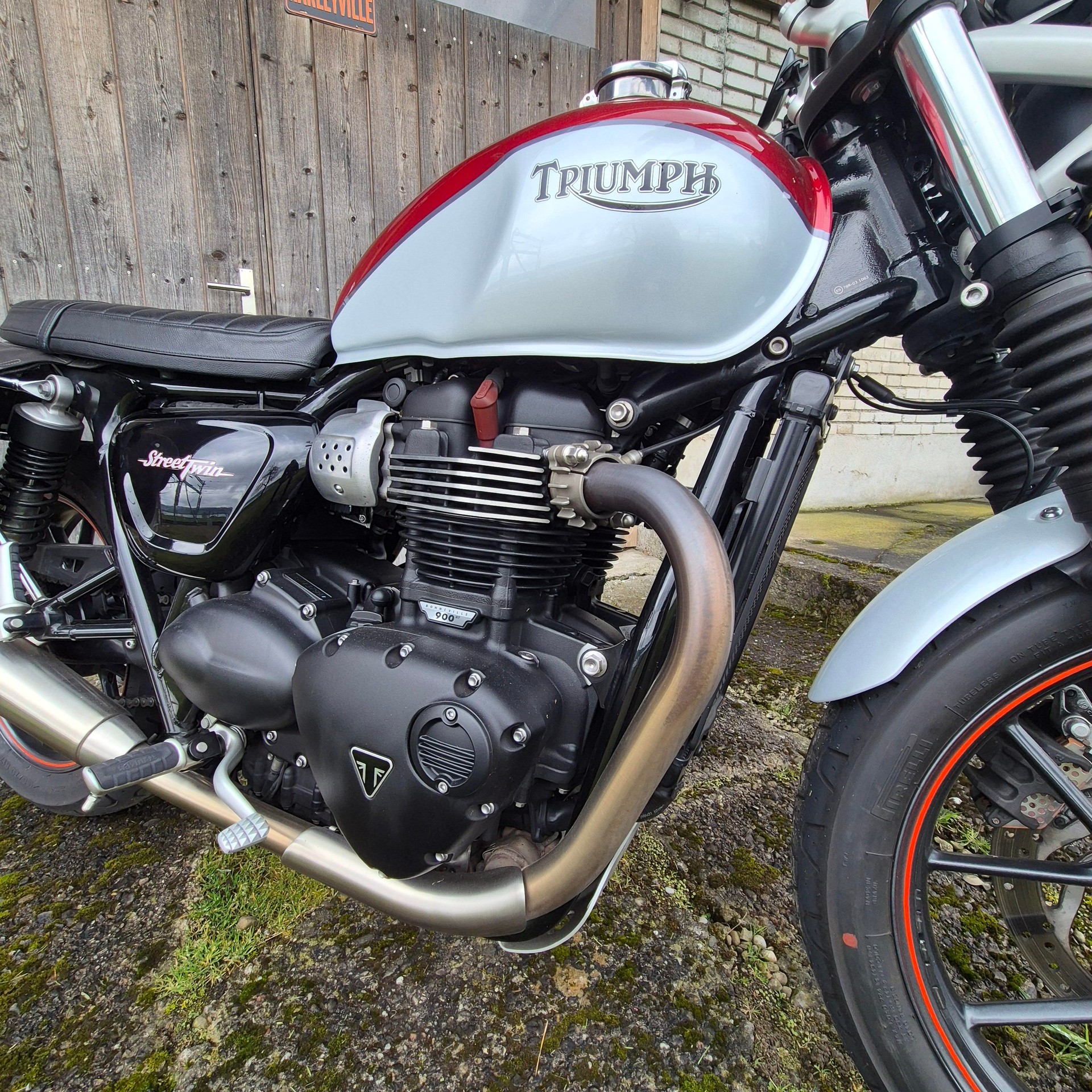 TRIUMPH Street Twin 900 i-image-7