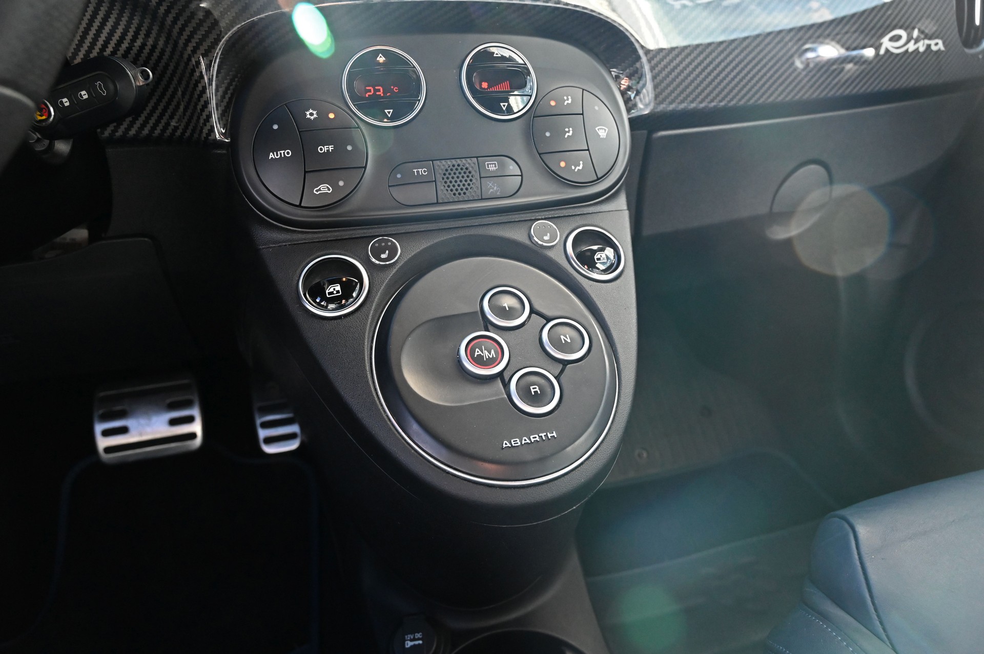 FIAT 695 1.4 16V Turbo Abarth Rivale-image-16