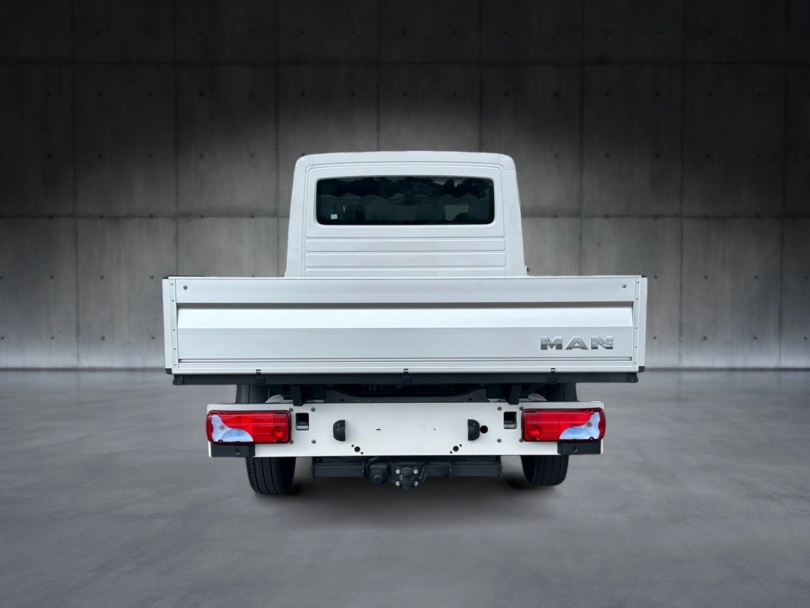 MAN 3.180 Automat 4x4 Doppelkabine mit Brücke-showroom-element-2