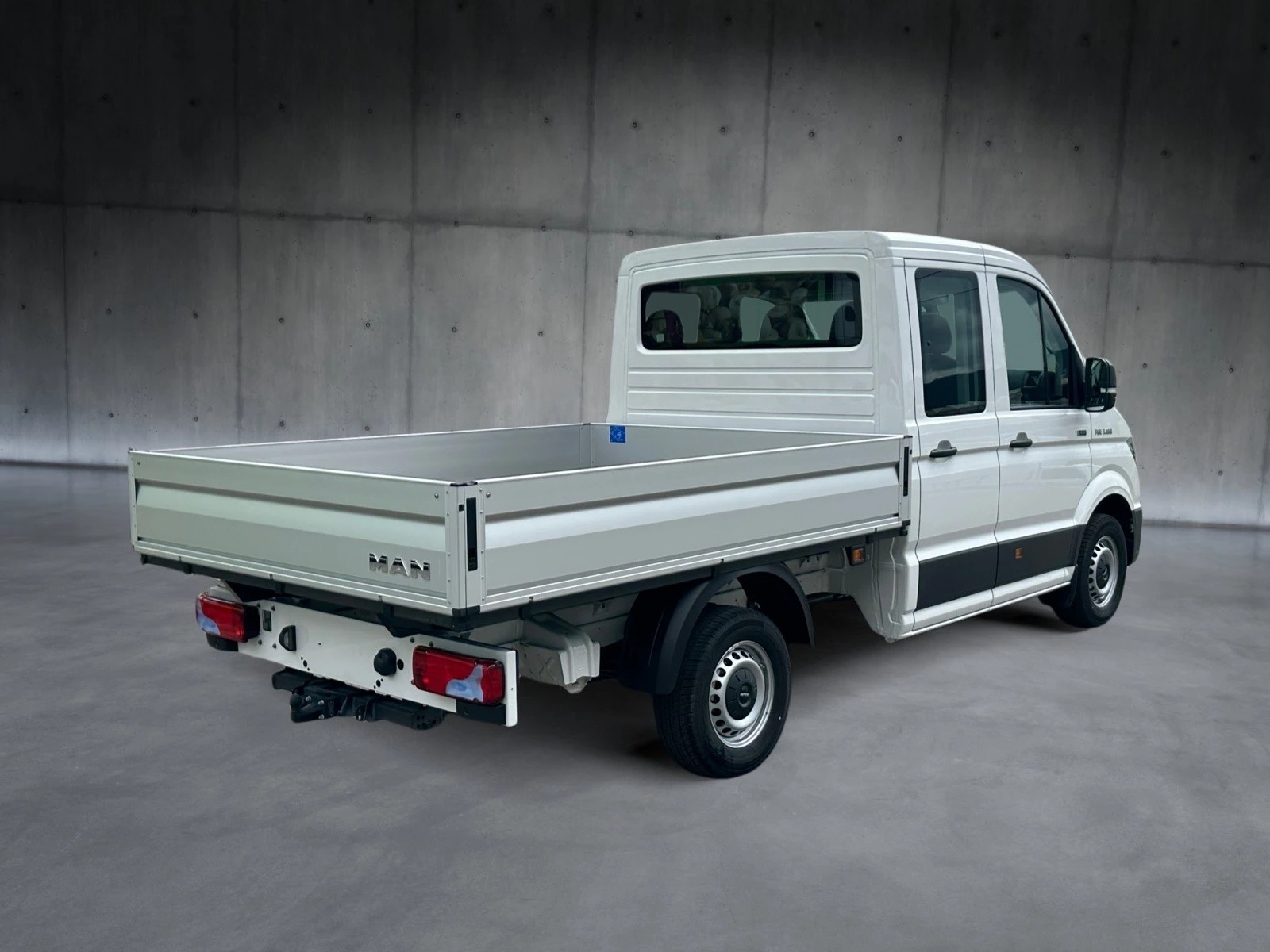 MAN 3.180 Automat 4x4 Doppelkabine mit Brücke-image-4
