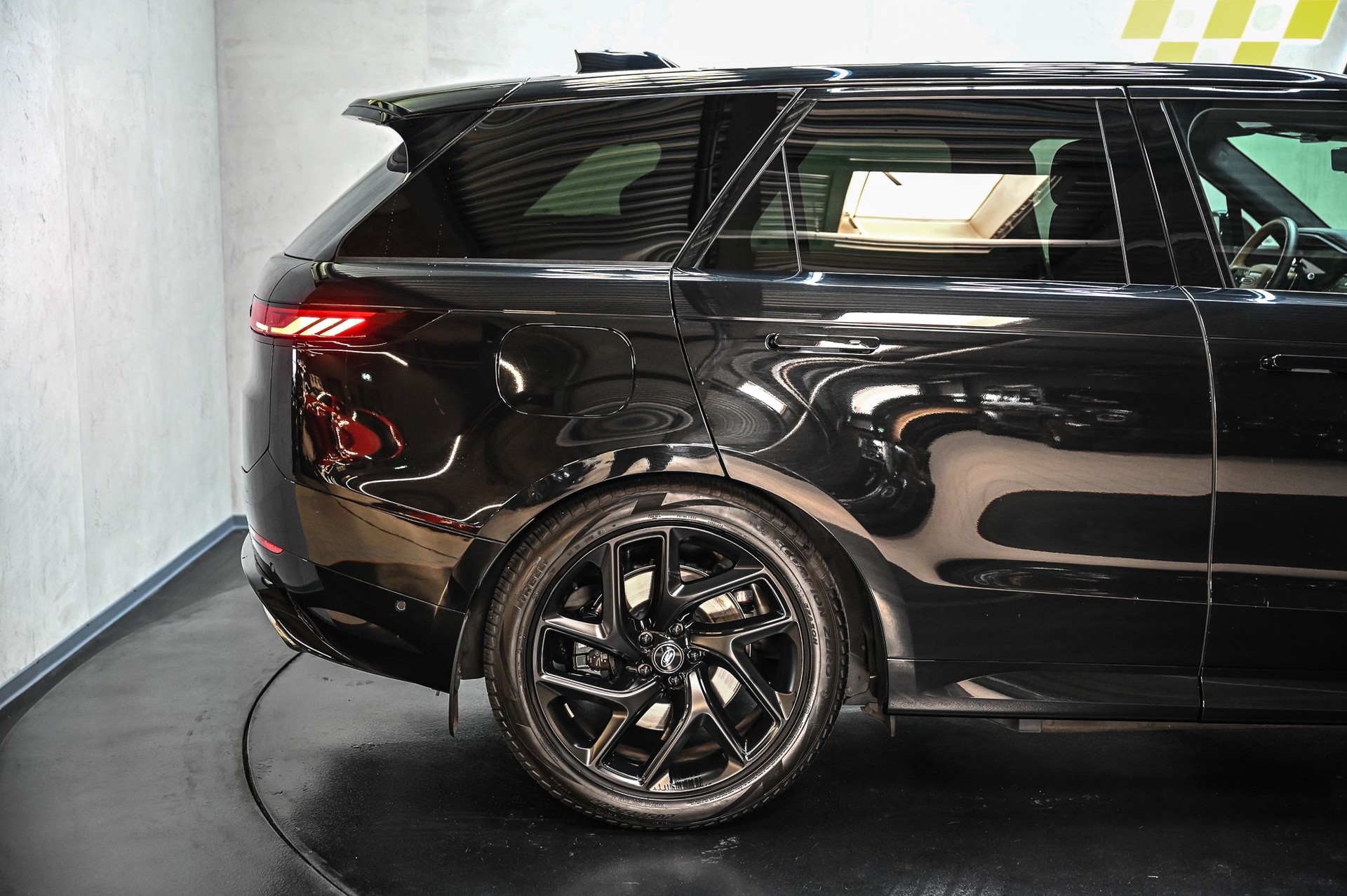 LAND ROVER Range Rover Sport 3.0 I6 P550e Autobiography-image-13