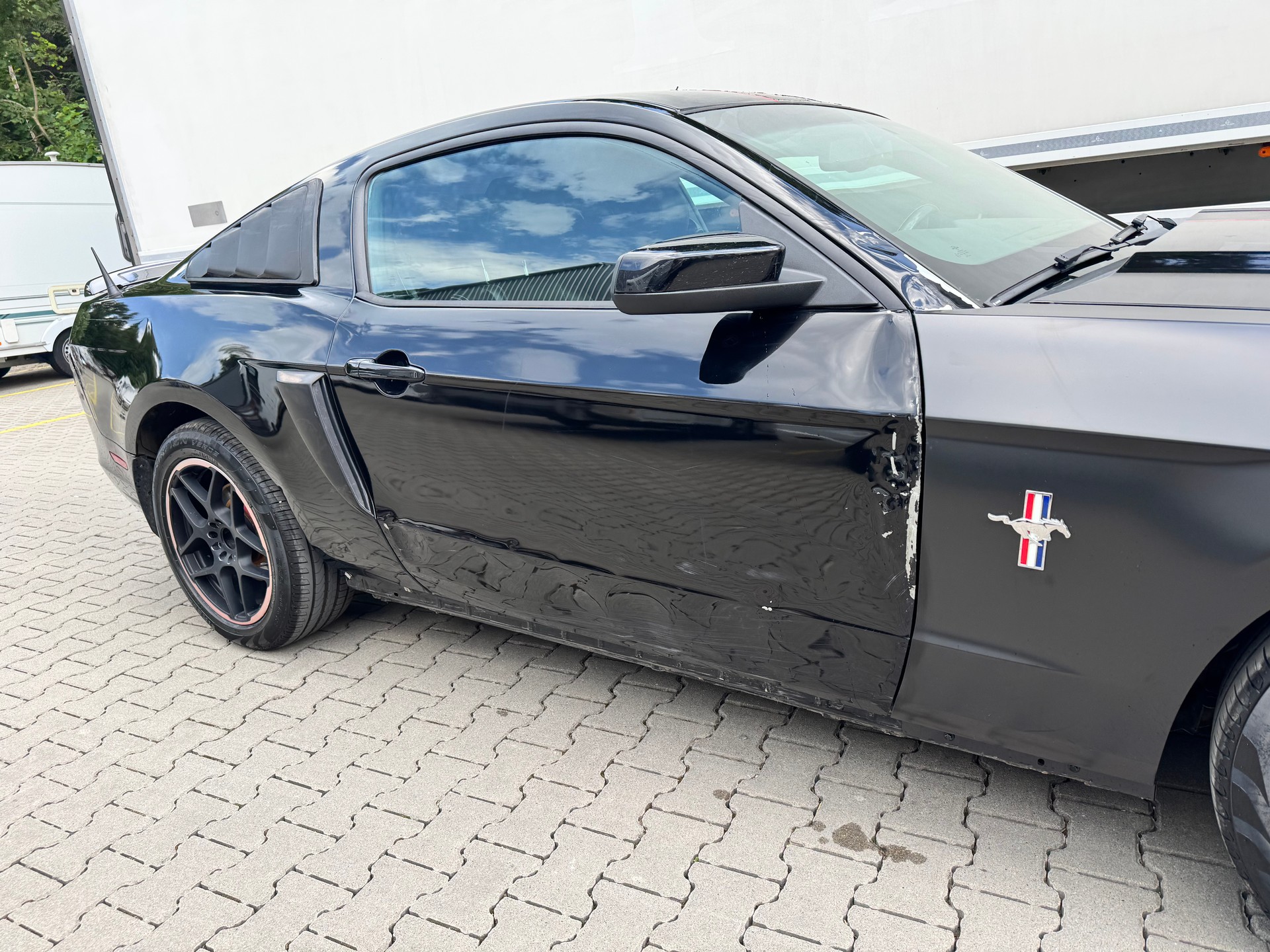 FORD MUSTANG-image-4