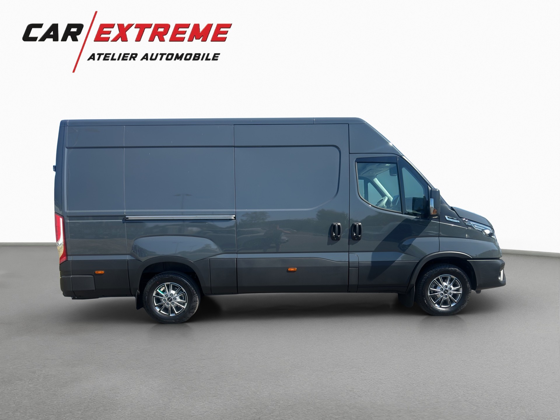 IVECO 35 S 18H A8 V-showroom-element-2