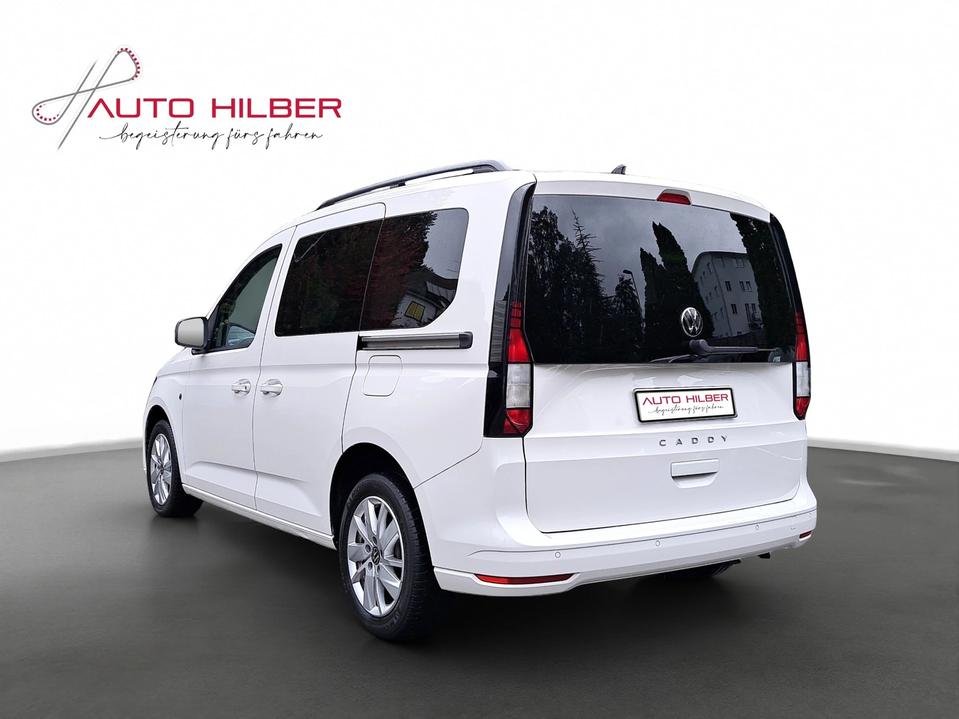VW Caddy 1.5 TSI Liberty-showroom-element-3