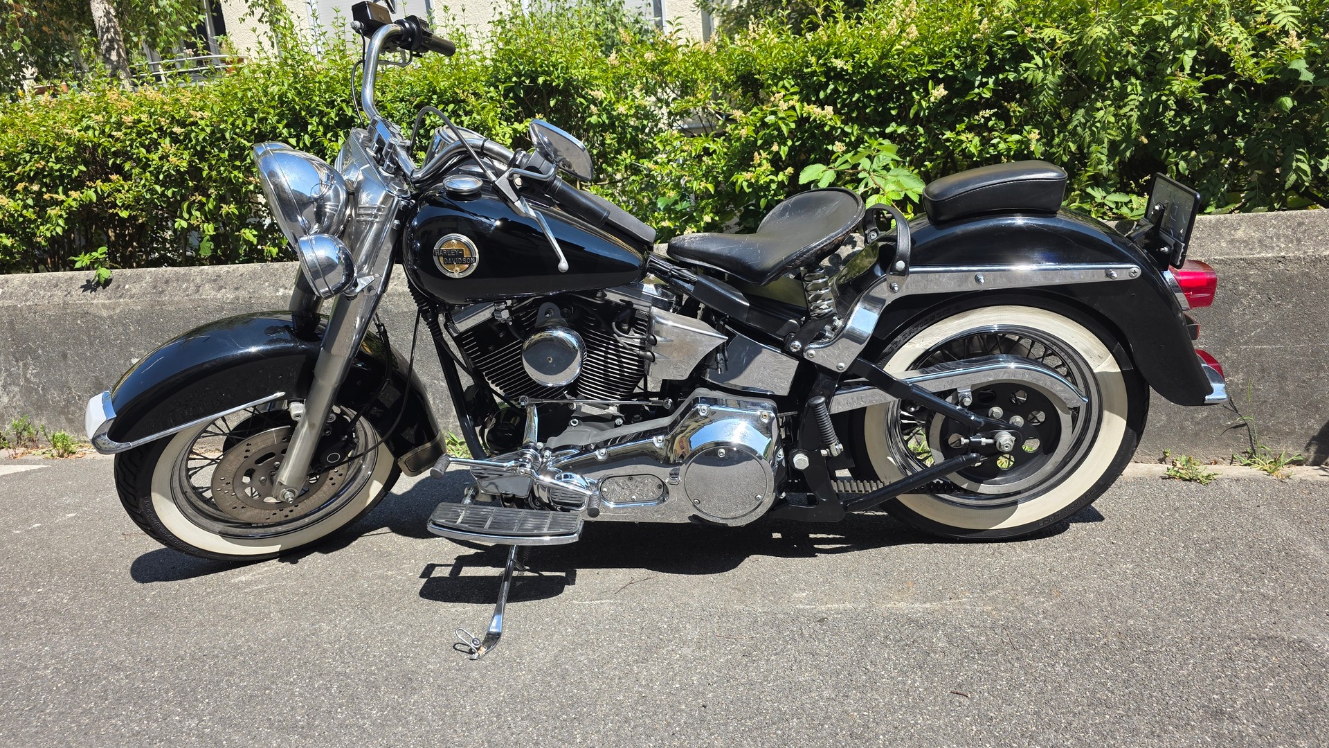 HARLEY-DAVIDSON FLST Heritage Softail-image-1