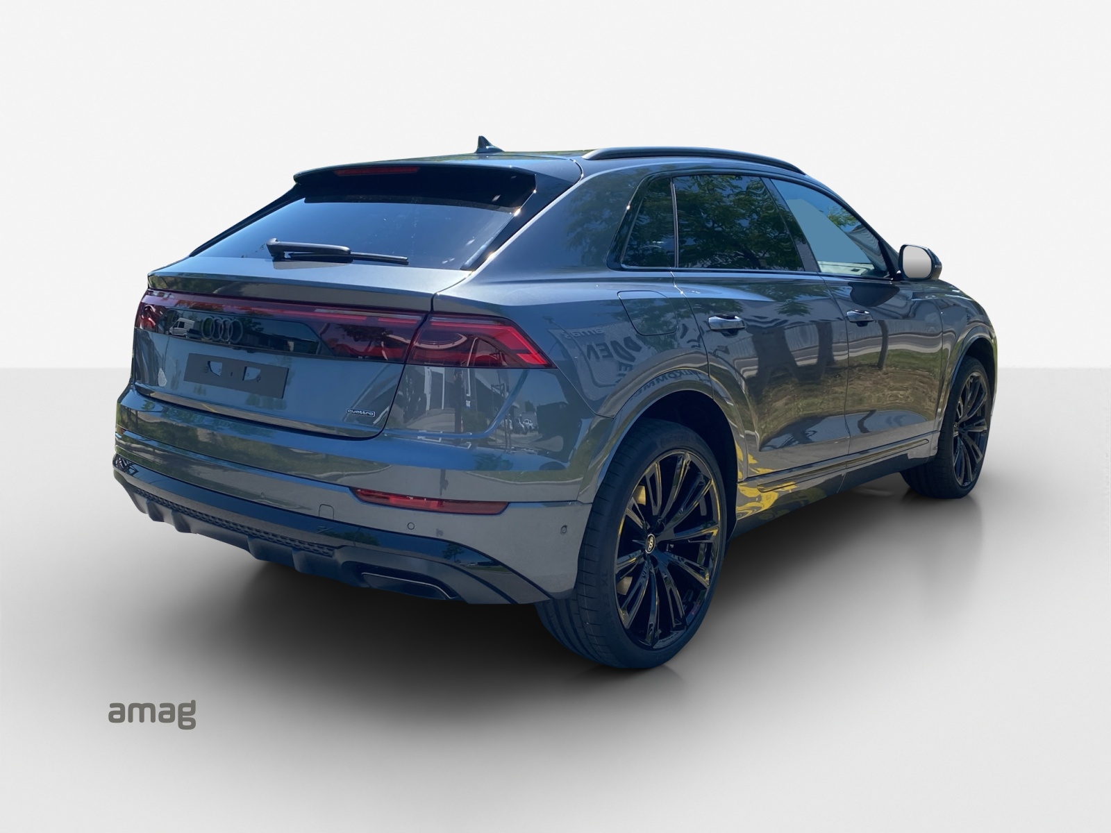 AUDI Q8 SUV TFSI e quattro 290 kW Attraction tiptronic-image-4