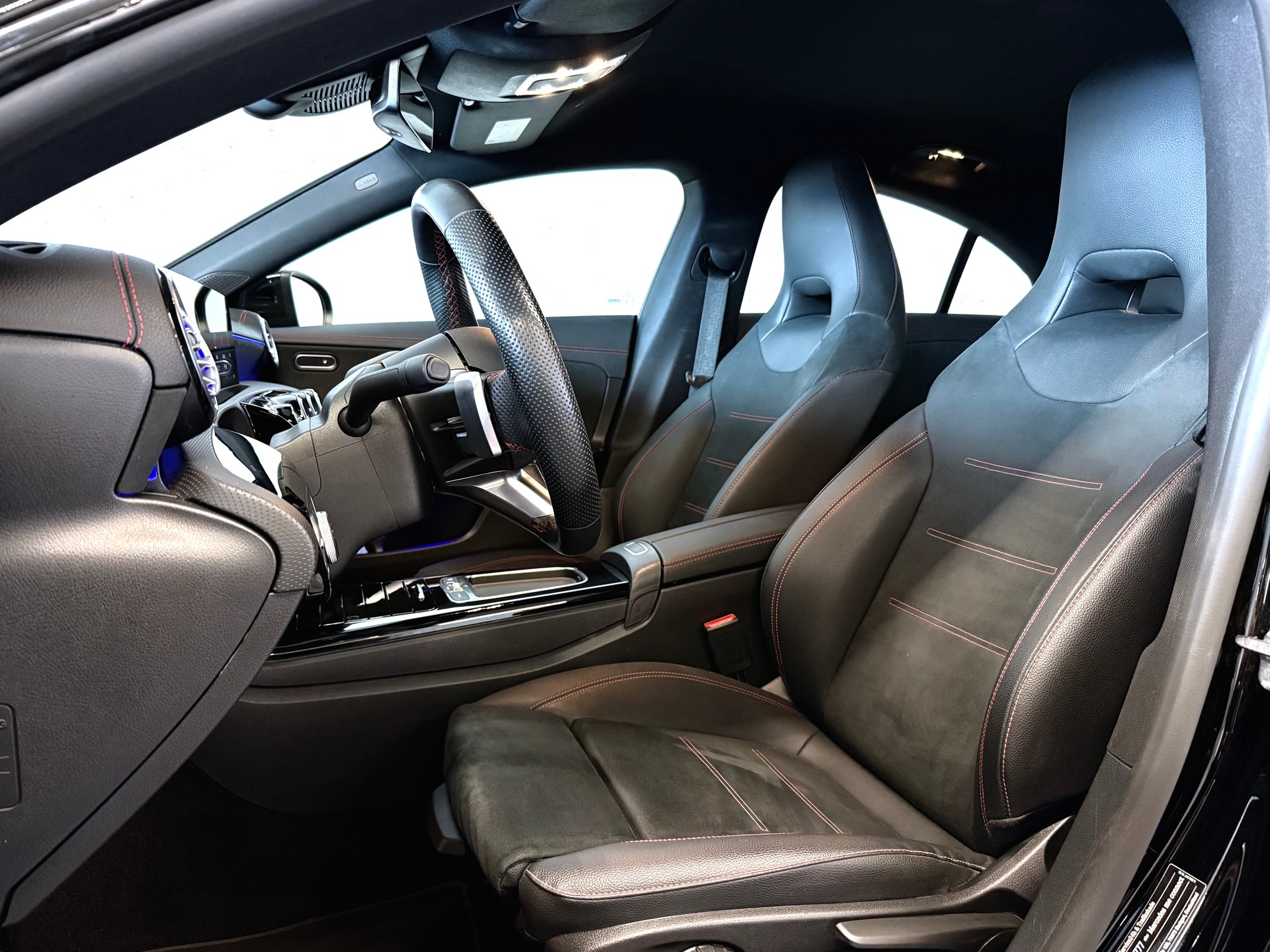 MERCEDES-BENZ CLA 200 AMG LINE | FACELIFT | GARANTIE bis 2030!-image-6