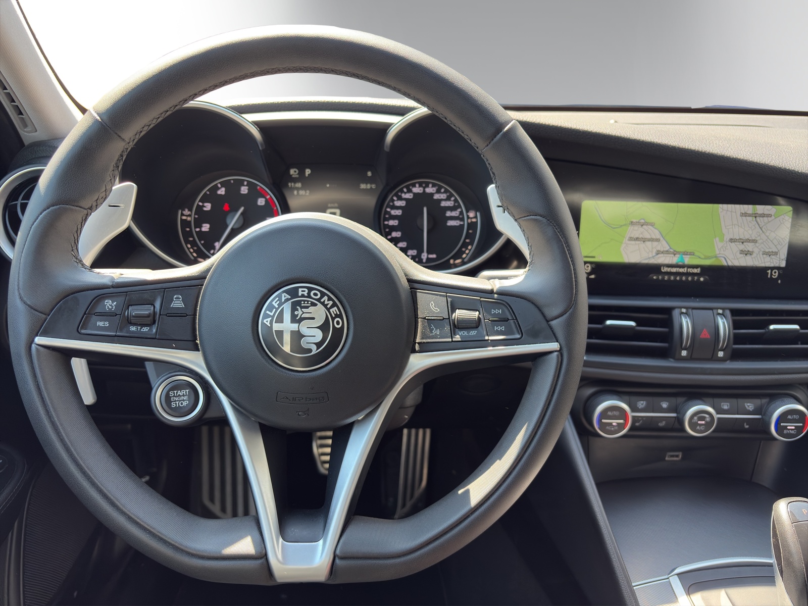 ALFA ROMEO Giulia 2.0 Veloce Q4 Automatic-image-13