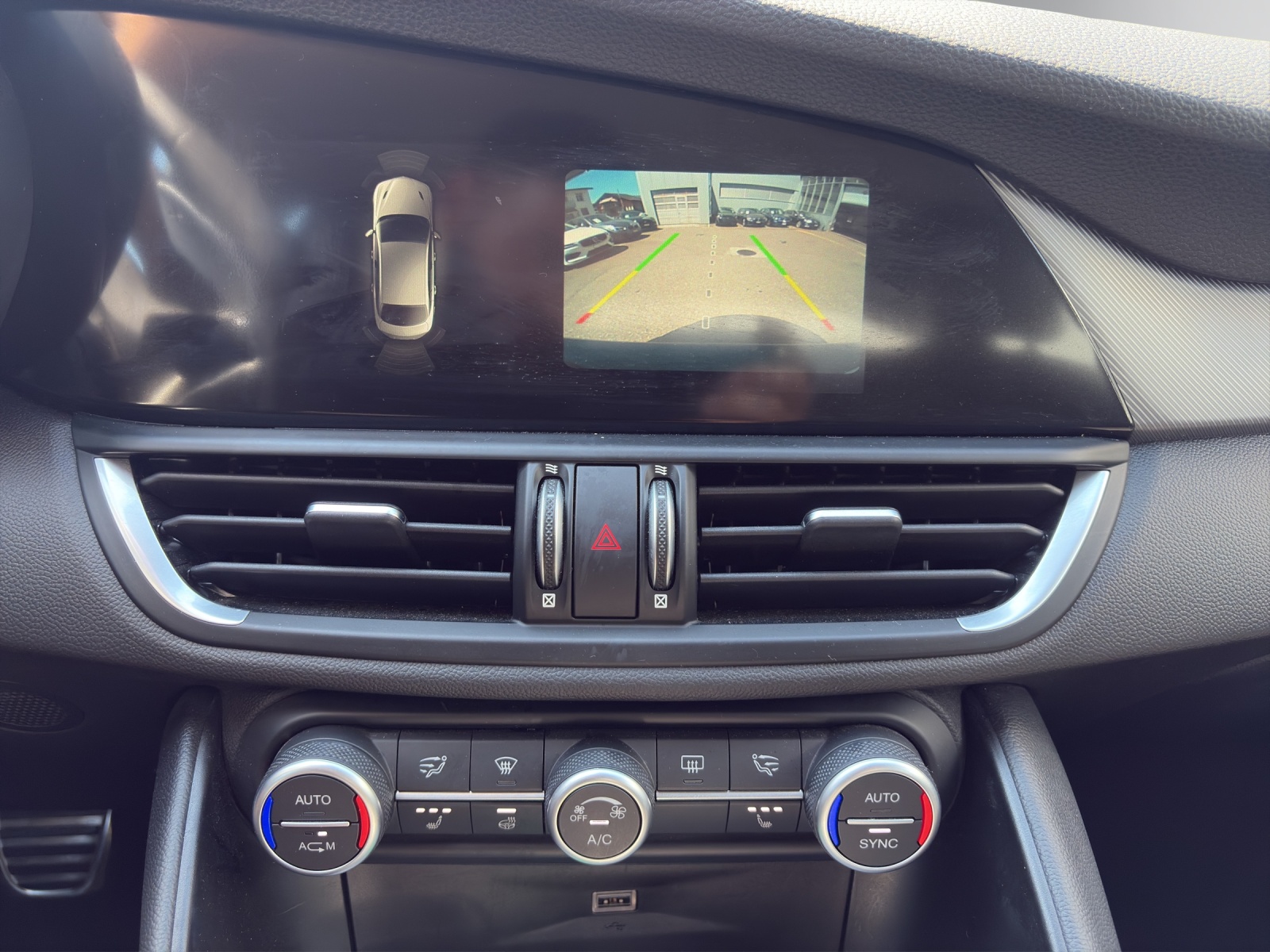 ALFA ROMEO Giulia 2.0 Veloce Q4 Automatic-image-15