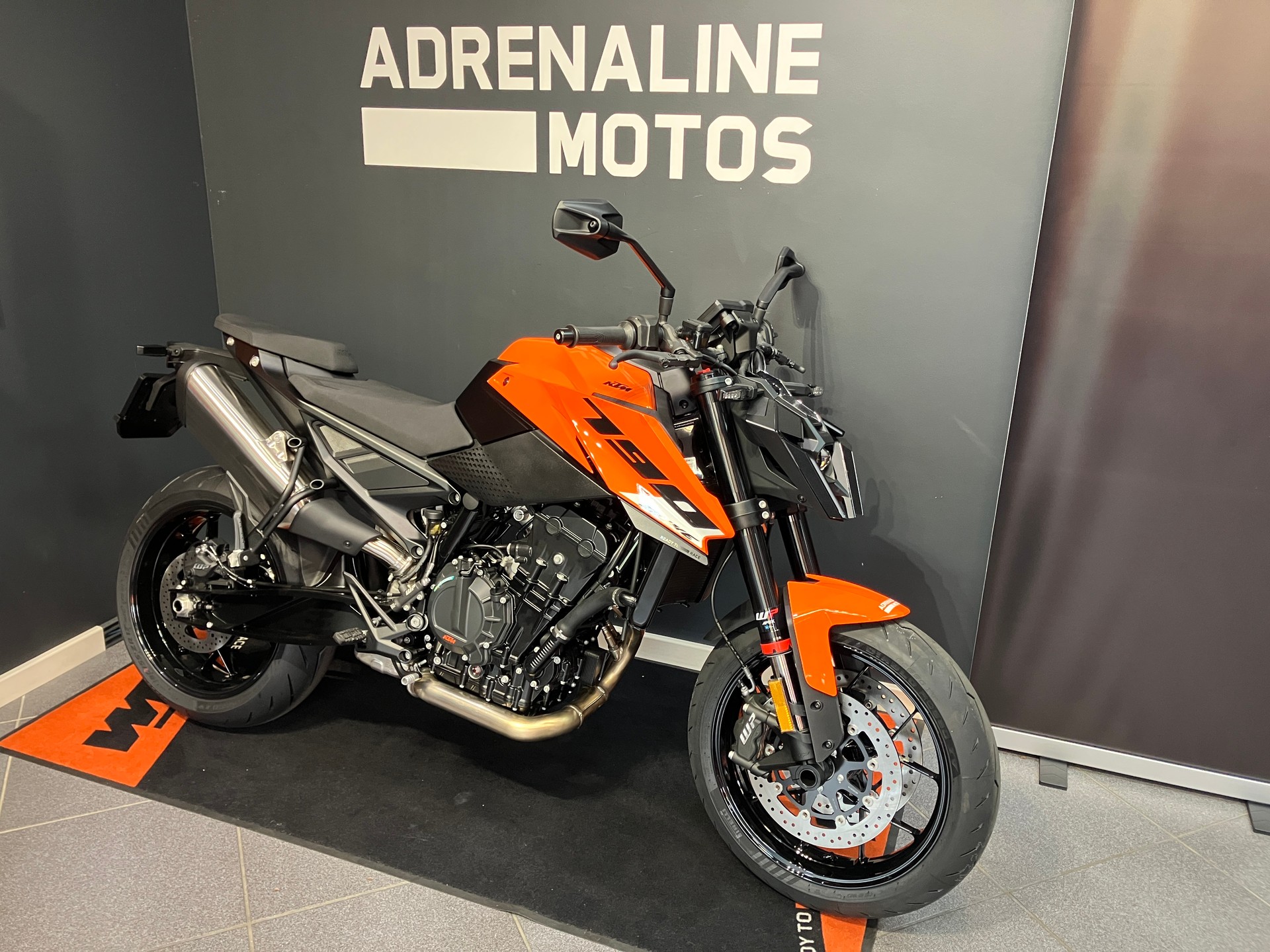 KTM 790 Duke-image-1