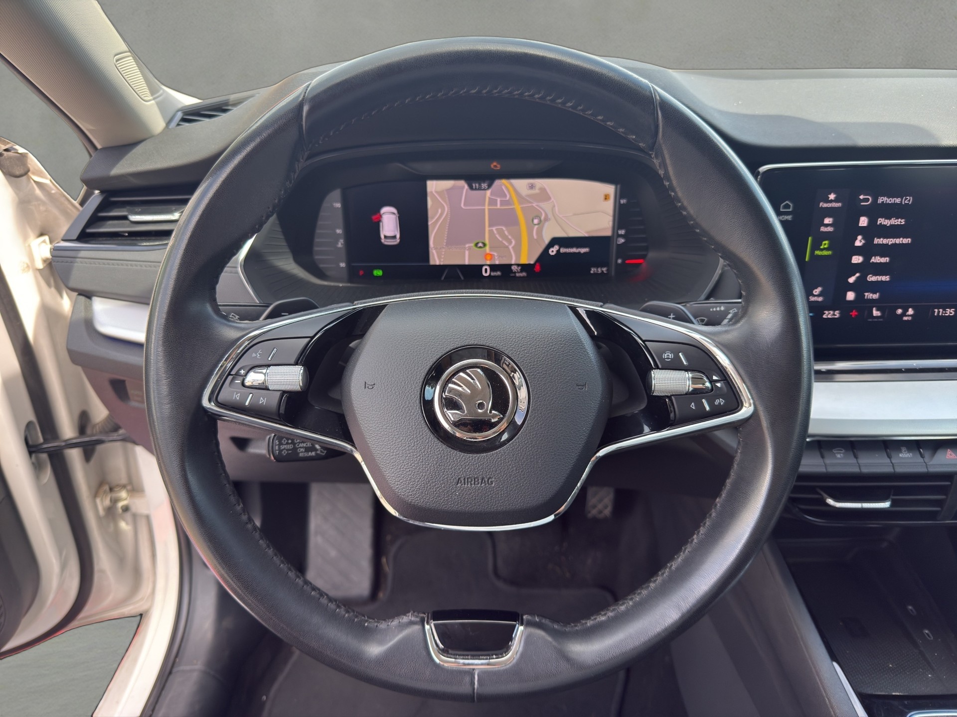 SKODA Octavia Combi 1.0 TSI mHEV DSG Style-image-10