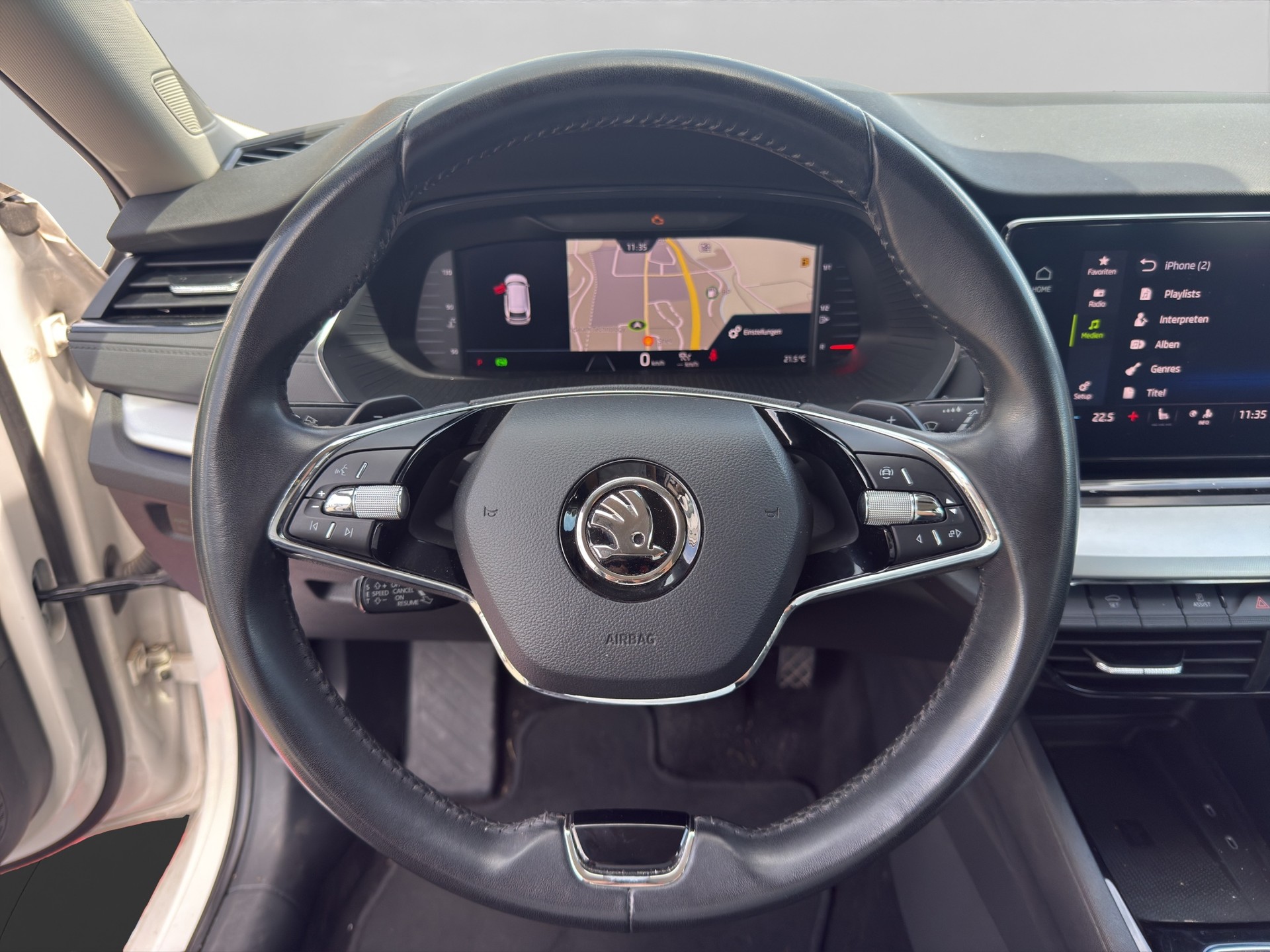 SKODA Octavia Combi 1.0 TSI mHEV DSG Style-image-10
