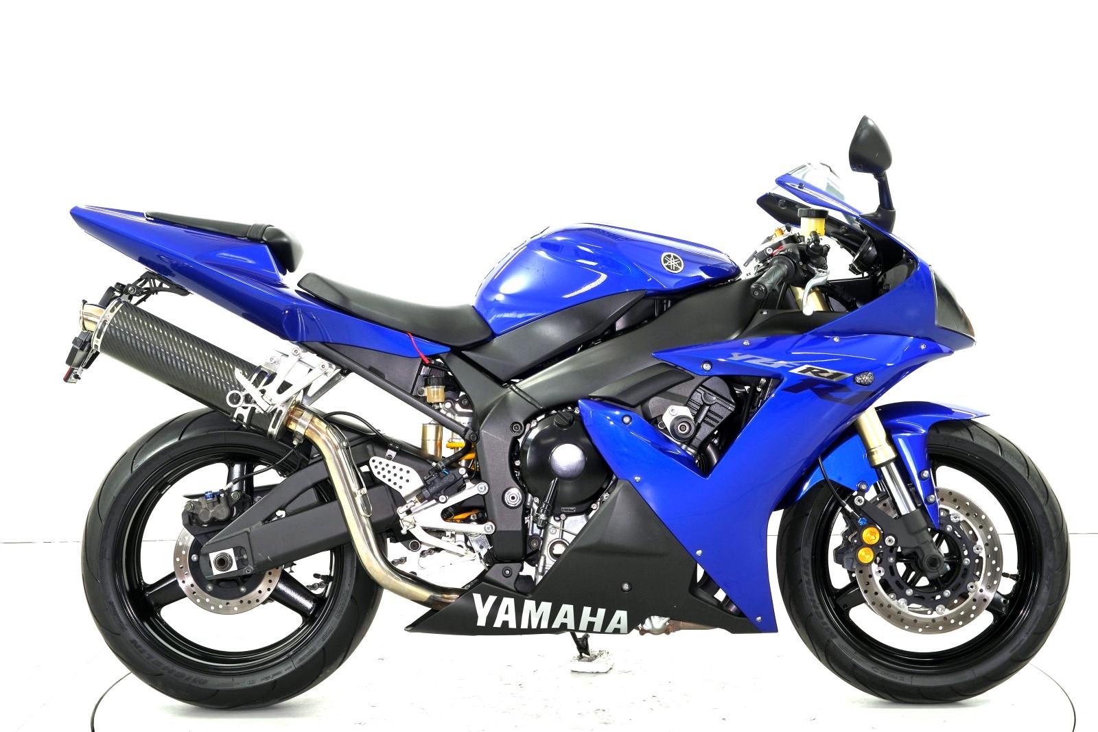 YAMAHA YZF-R1-image-3