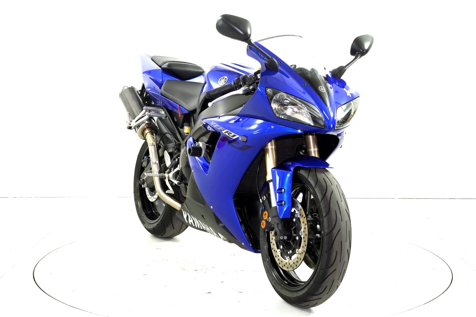 YAMAHA YZF-R1-image-1