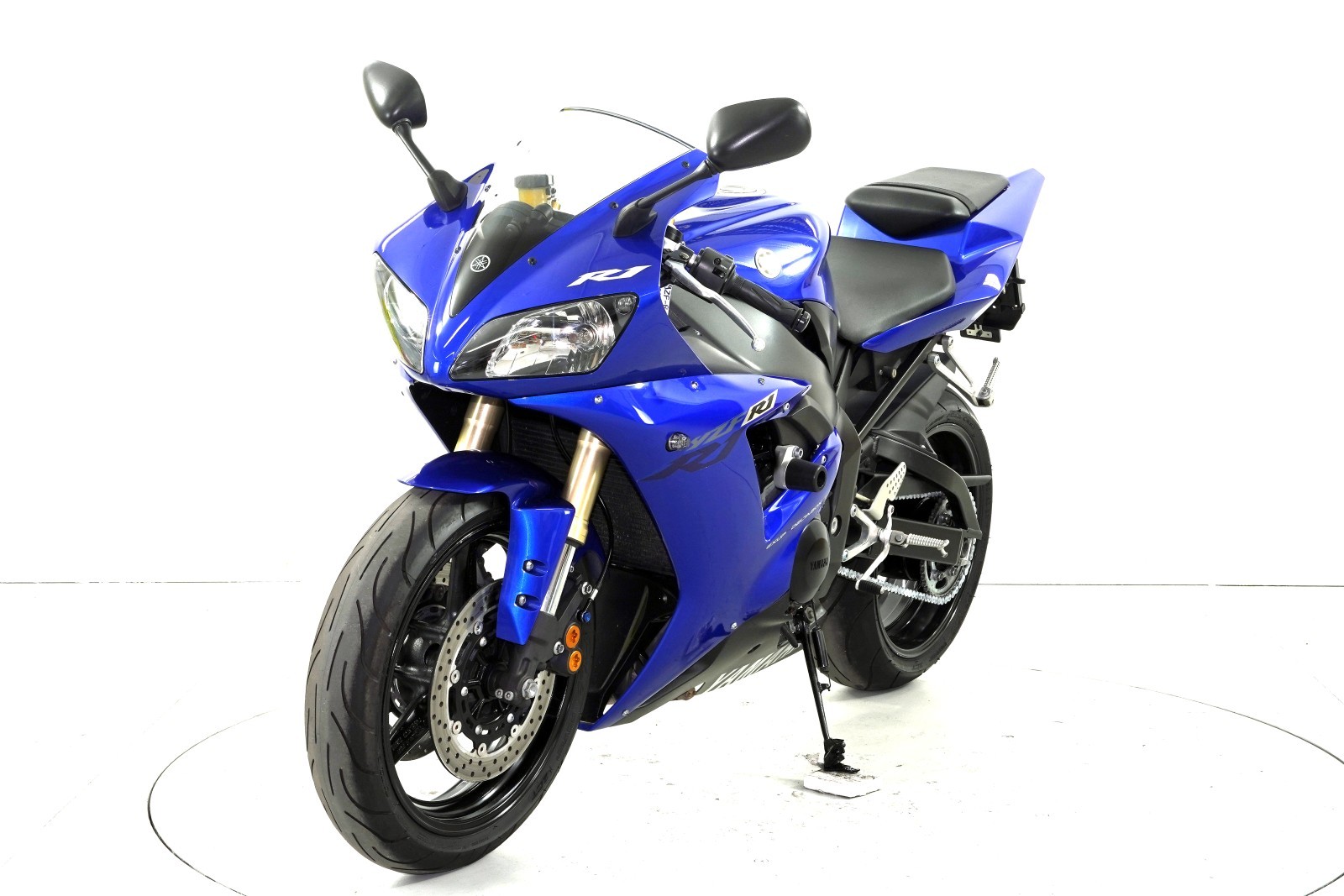 YAMAHA YZF-R1-image-2