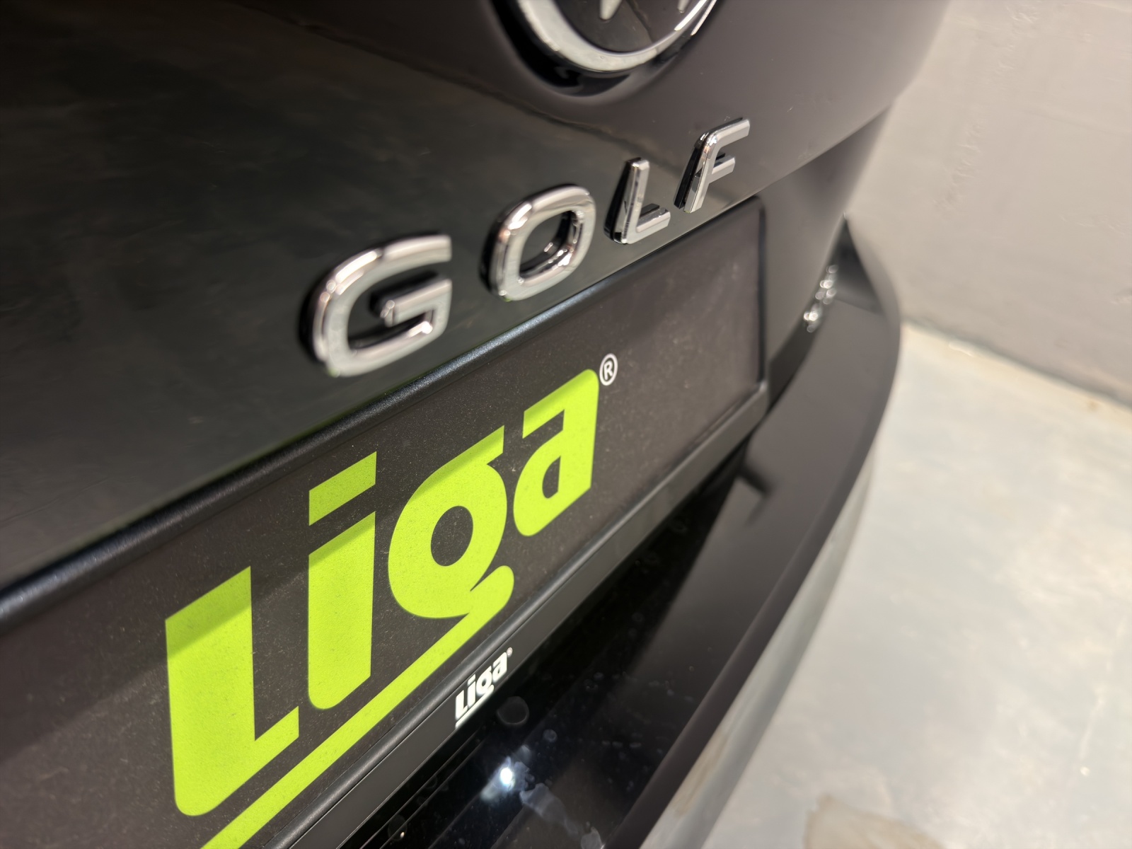 VW Golf VIII Variant 1.5 eTSI R-Line DSG-image-15