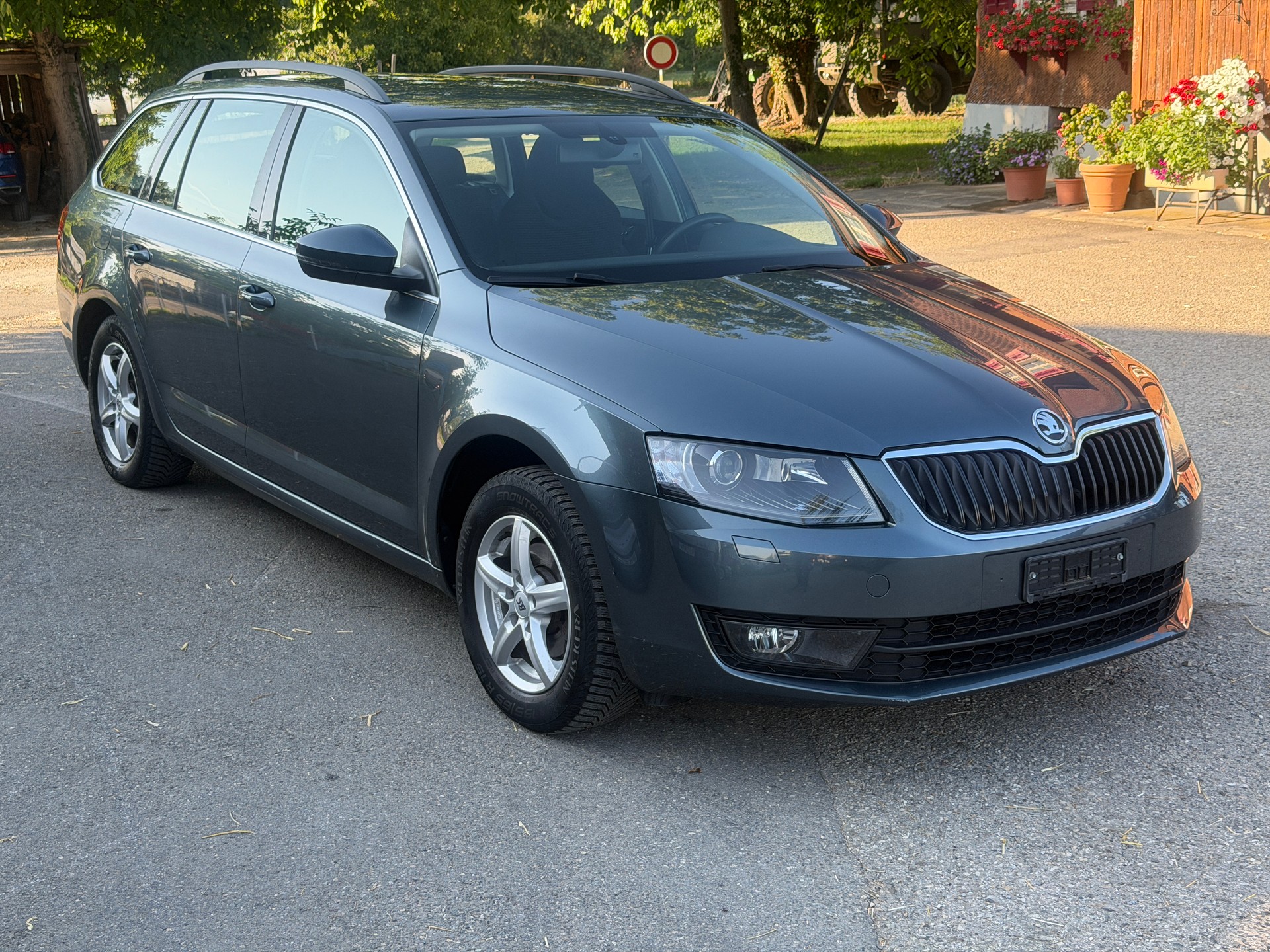 SKODA OCTAVIA 1.6-image-2