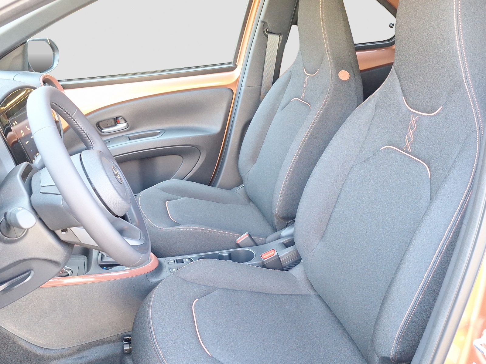 TOYOTA Aygo X 1.5 VVT-i HSD Trend-image-9