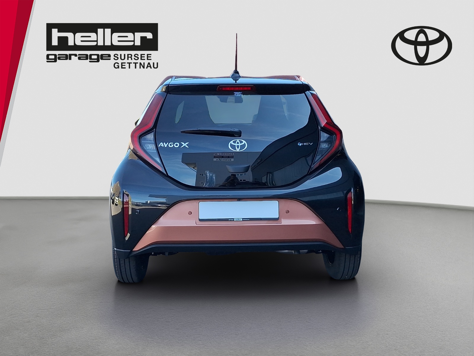 TOYOTA Aygo X 1.5 VVT-i HSD Trend-showroom-element-3