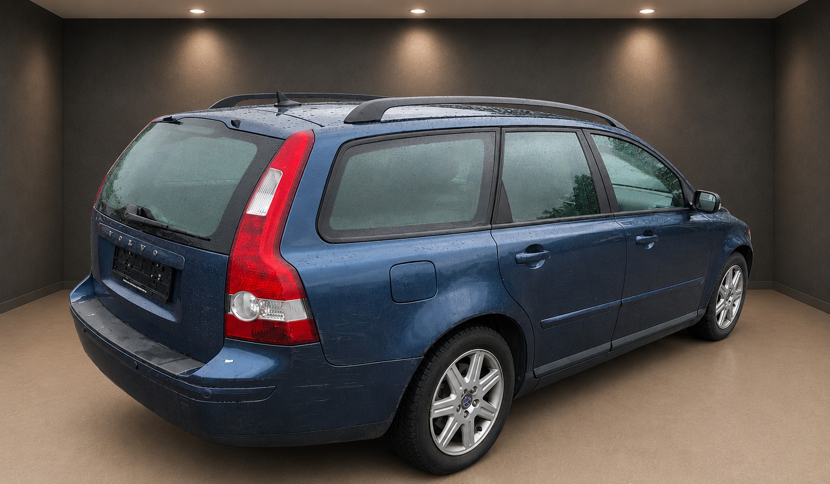 VOLVO V50 2.4i Automat-showroom-element-1