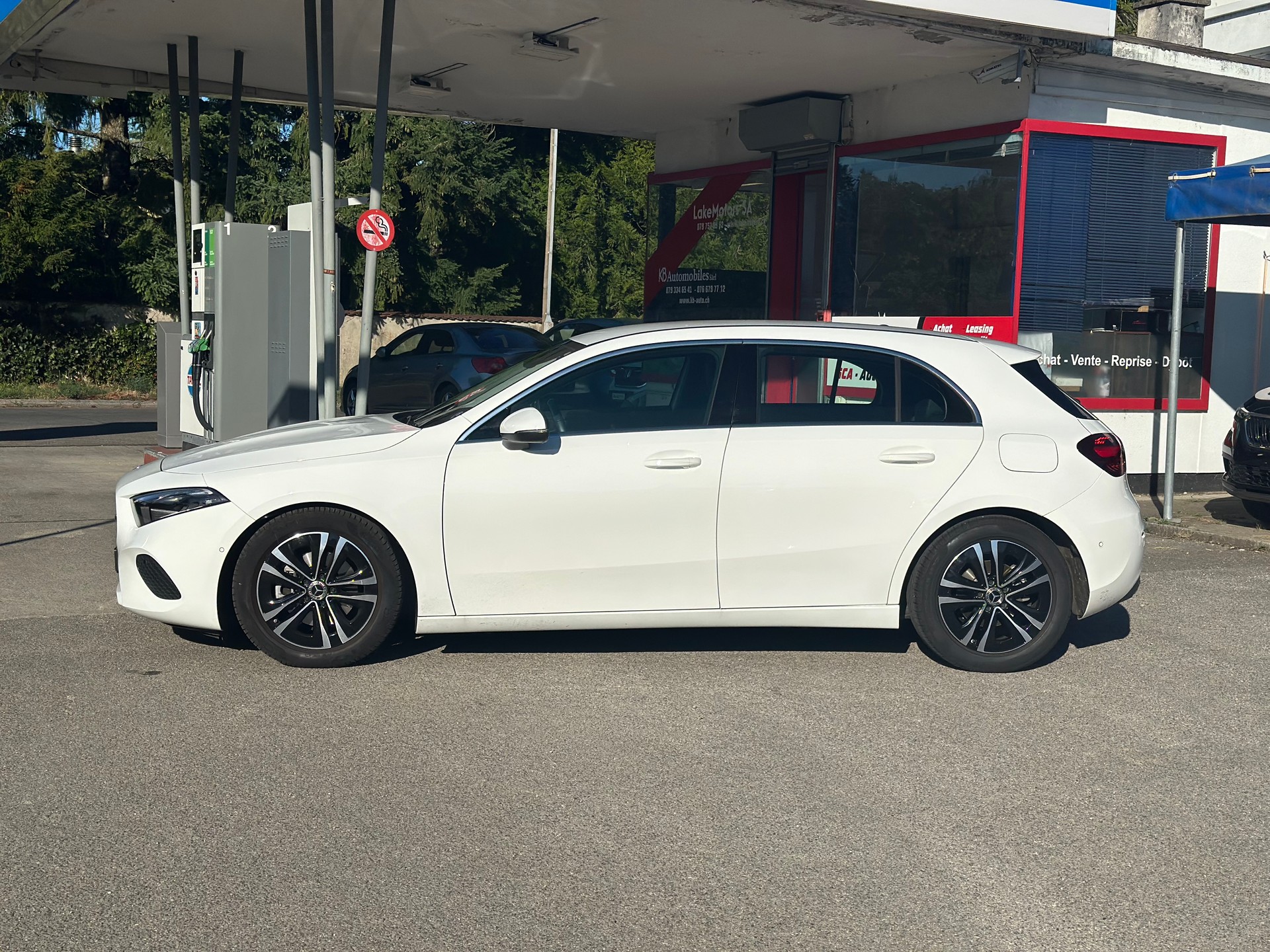 MERCEDES-BENZ A 180 7G-DCT-image-7