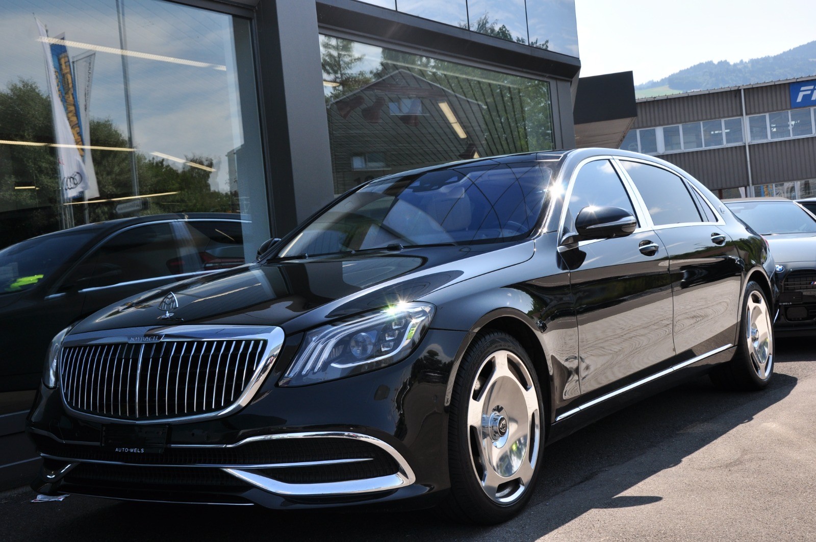MERCEDES-BENZ S 560 Maybach 4Matic 9G-Tronic-image-8