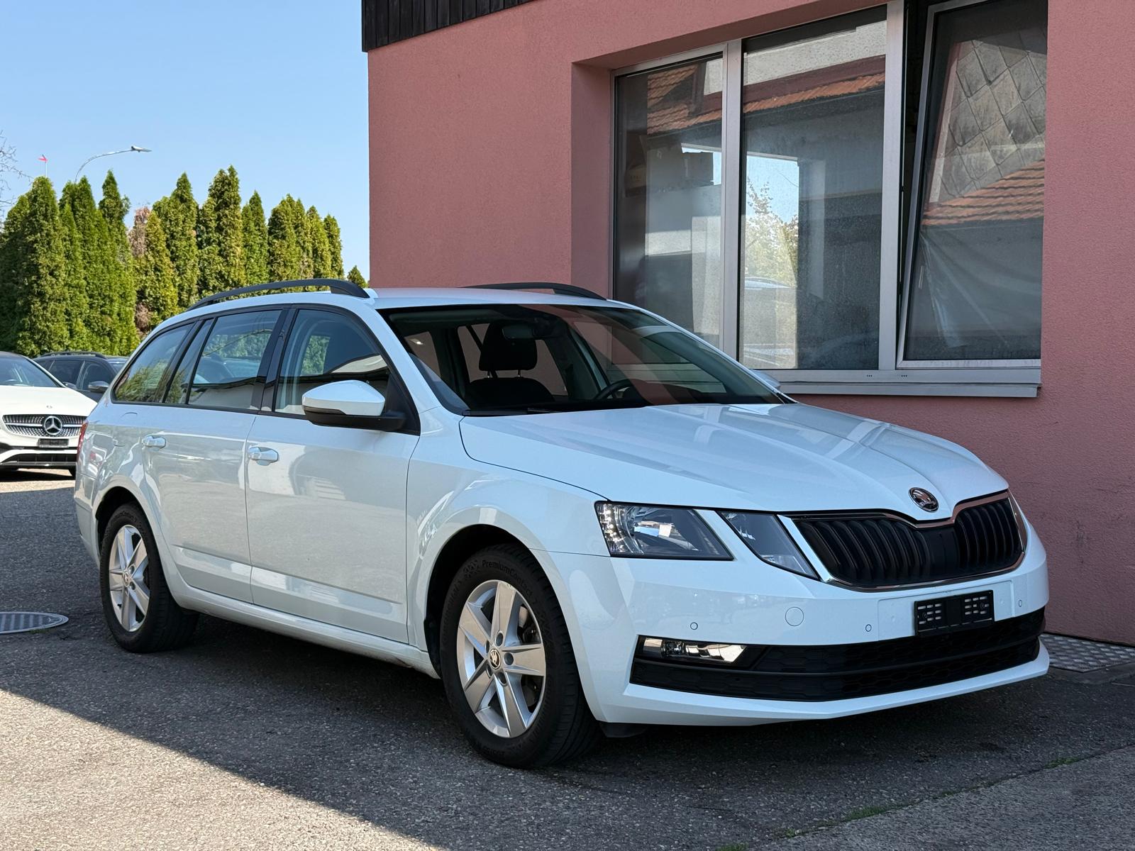 SKODA Octavia Combi 1.4 TSI G-tec Style CNG DSG / MFK 08.2026