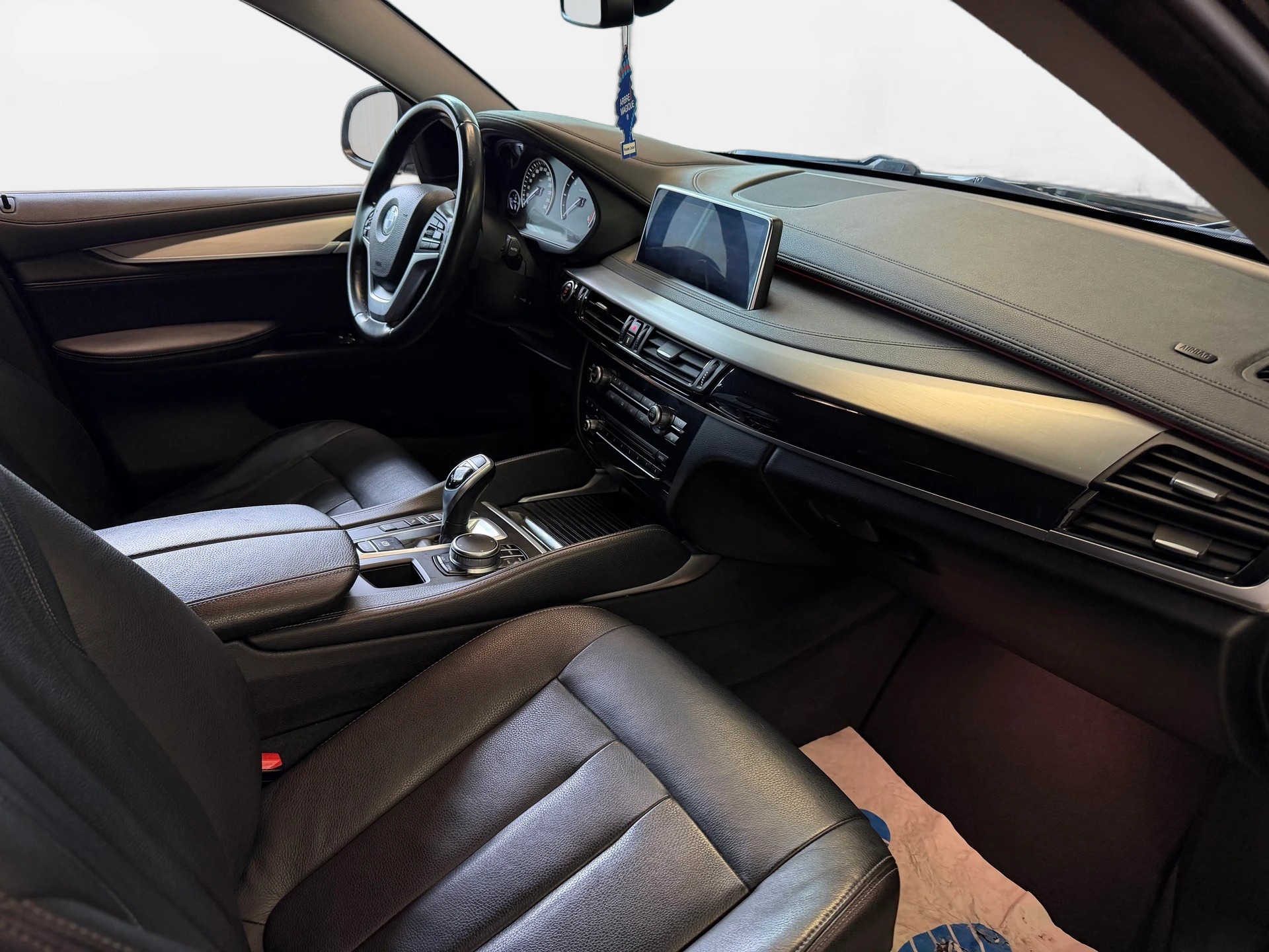 BMW X6 xDrive 40d Steptronic | MFK 03.2025 | RF-Kamera | Navi | Leder-image-9