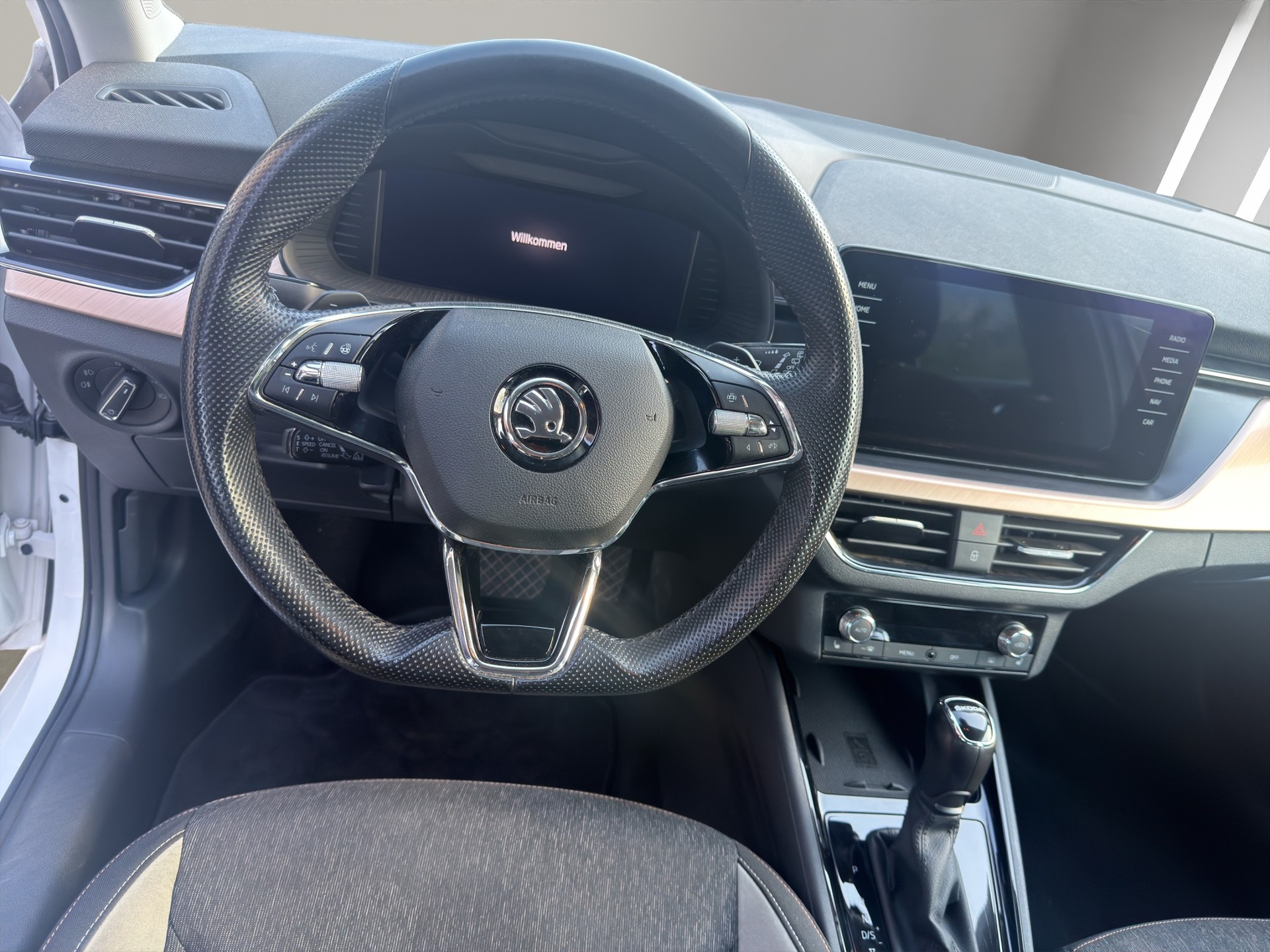 SKODA Scala 1.5 TSI ACT Clever DSG-image-8