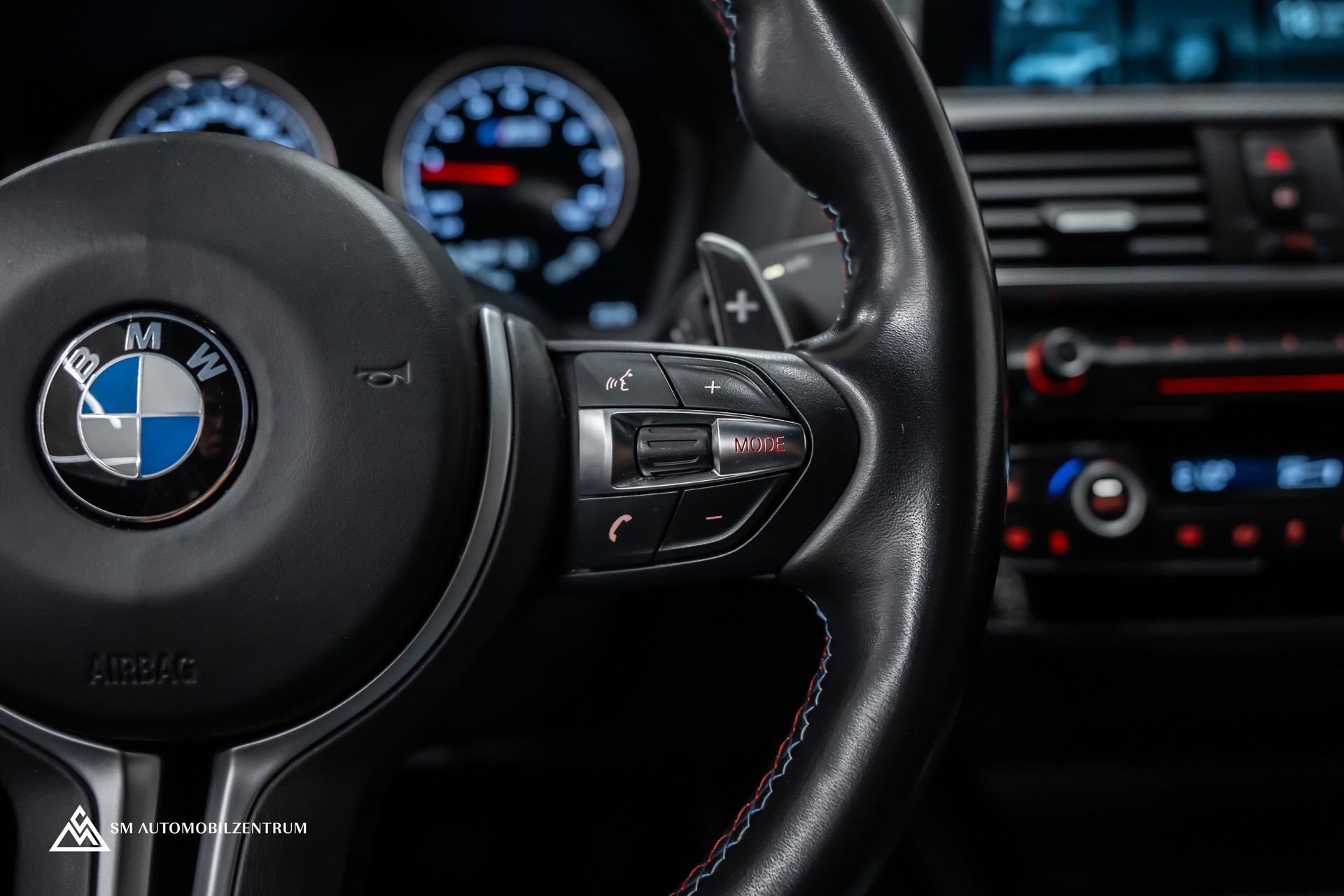 BMW M2 Competition Coupé / CH / Memorysitze / Harman&Kardon / Carbon Fibre / Rückfahrkamera-image-21