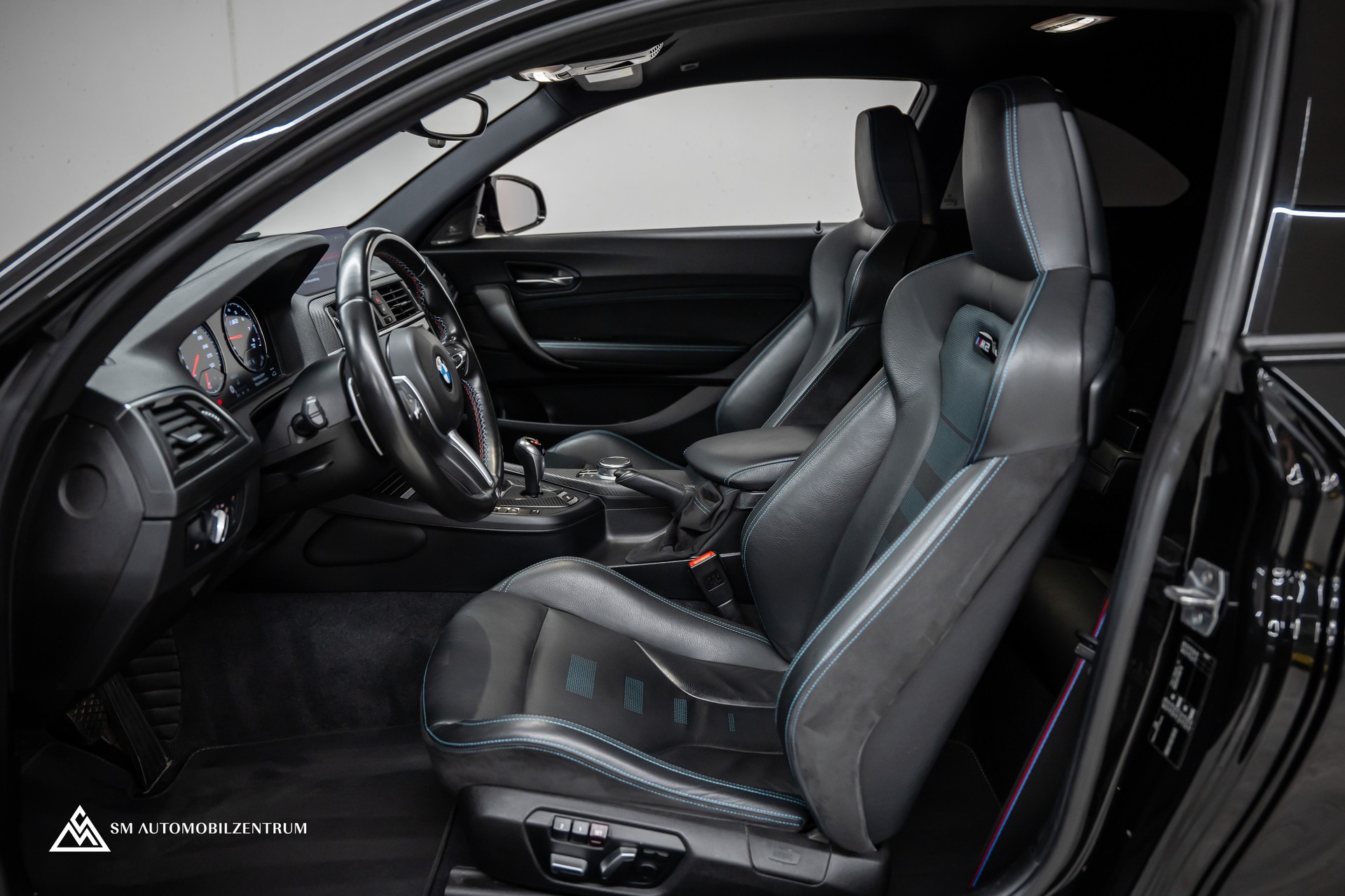 BMW M2 Competition Coupé / CH / Memorysitze / Harman&Kardon / Carbon Fibre / Rückfahrkamera-image-14