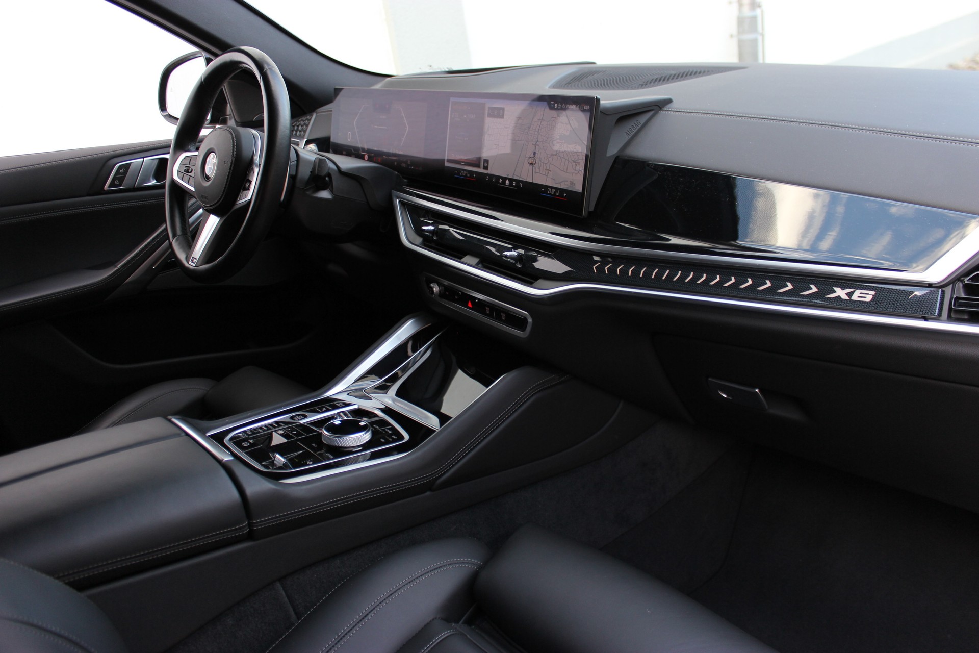 BMW X6 xDrive 48V 40d M Sport-showroom-element-1