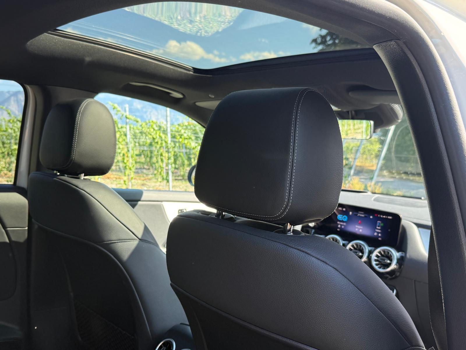 MERCEDES-BENZ EQA 350 Swiss Star AMG Line 4matic-image-14