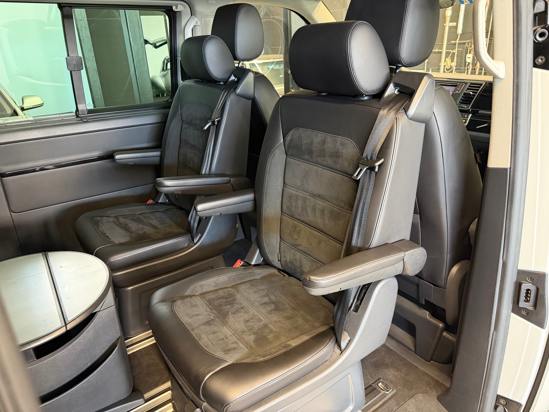 VW T6 Multivan 2.0 TDI Highline Liberty 4Mot. DSG-image-23