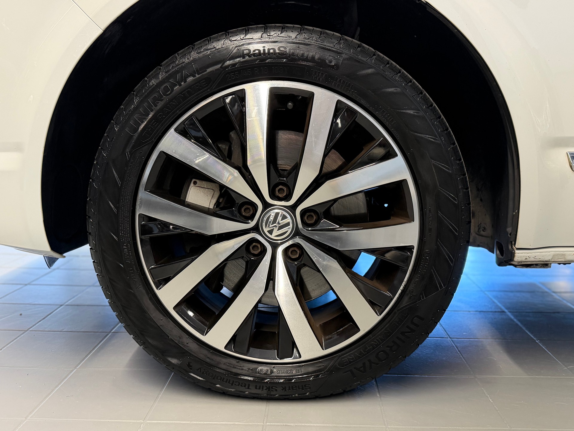 VW T6 Multivan 2.0 TDI Highline Liberty 4Mot. DSG-image-7