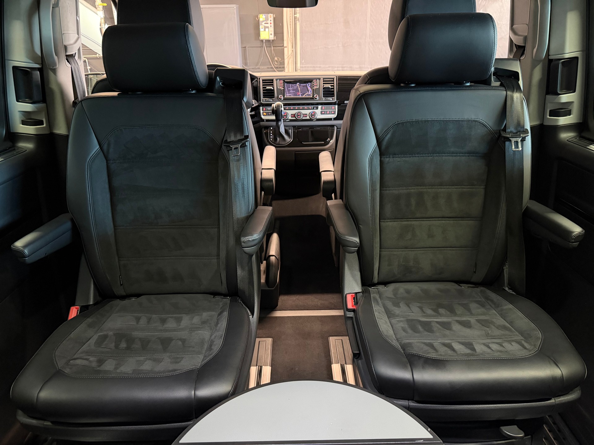 VW T6 Multivan 2.0 TDI Highline Liberty 4Mot. DSG-image-25