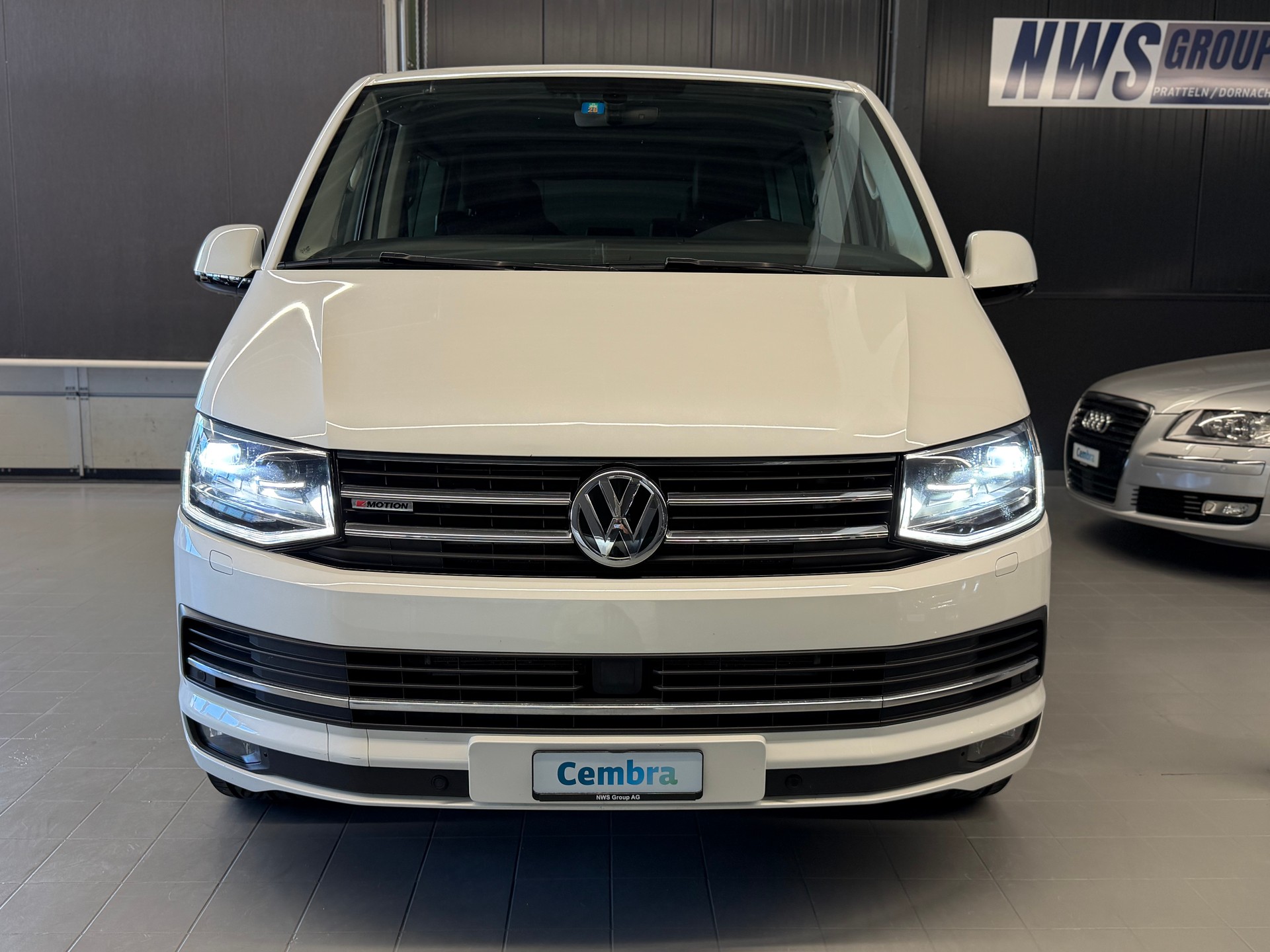 VW T6 Multivan 2.0 TDI Highline Liberty 4Mot. DSG-showroom-element-2