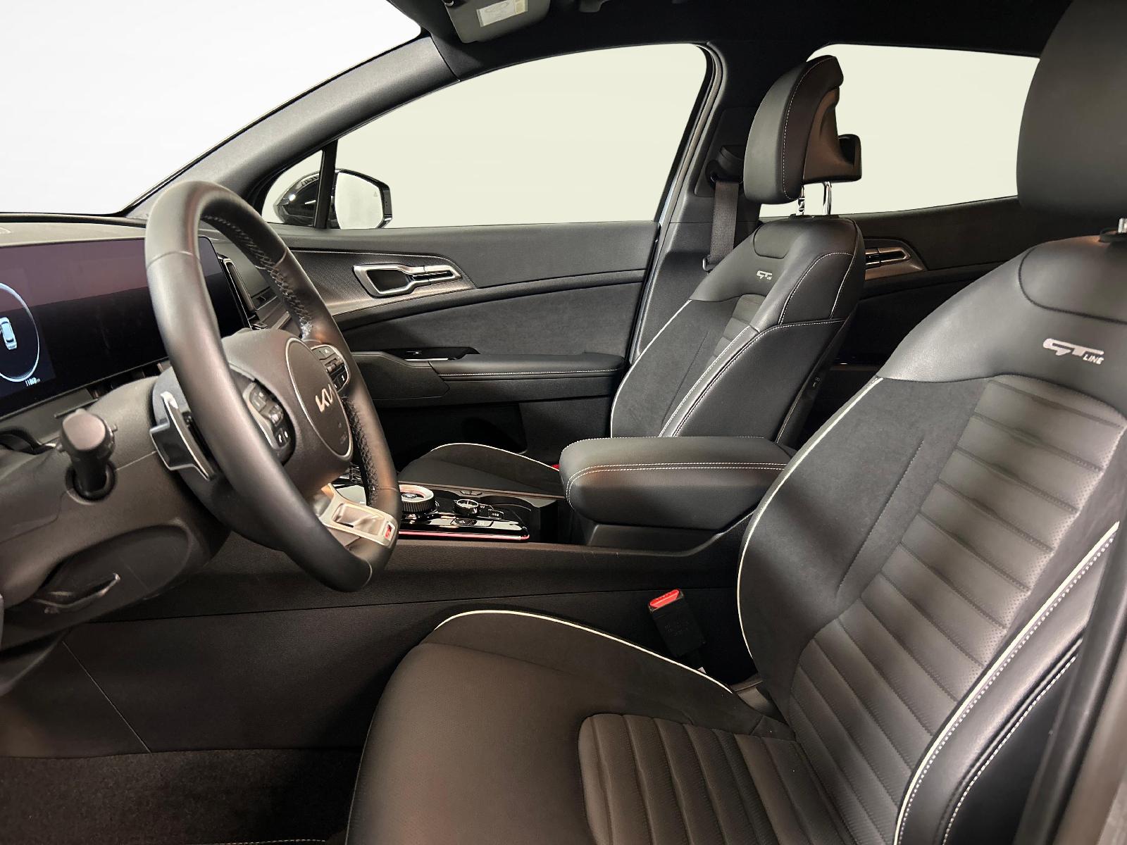 KIA Sportage 1.6 T-GDi PHEV GT-Line-showroom-element-2