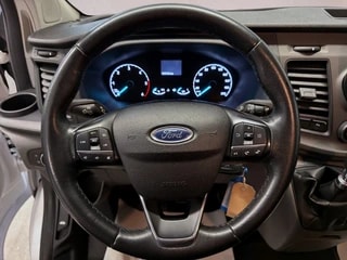 FORD Transit Custom 320 L1H1 Trend A-image-9