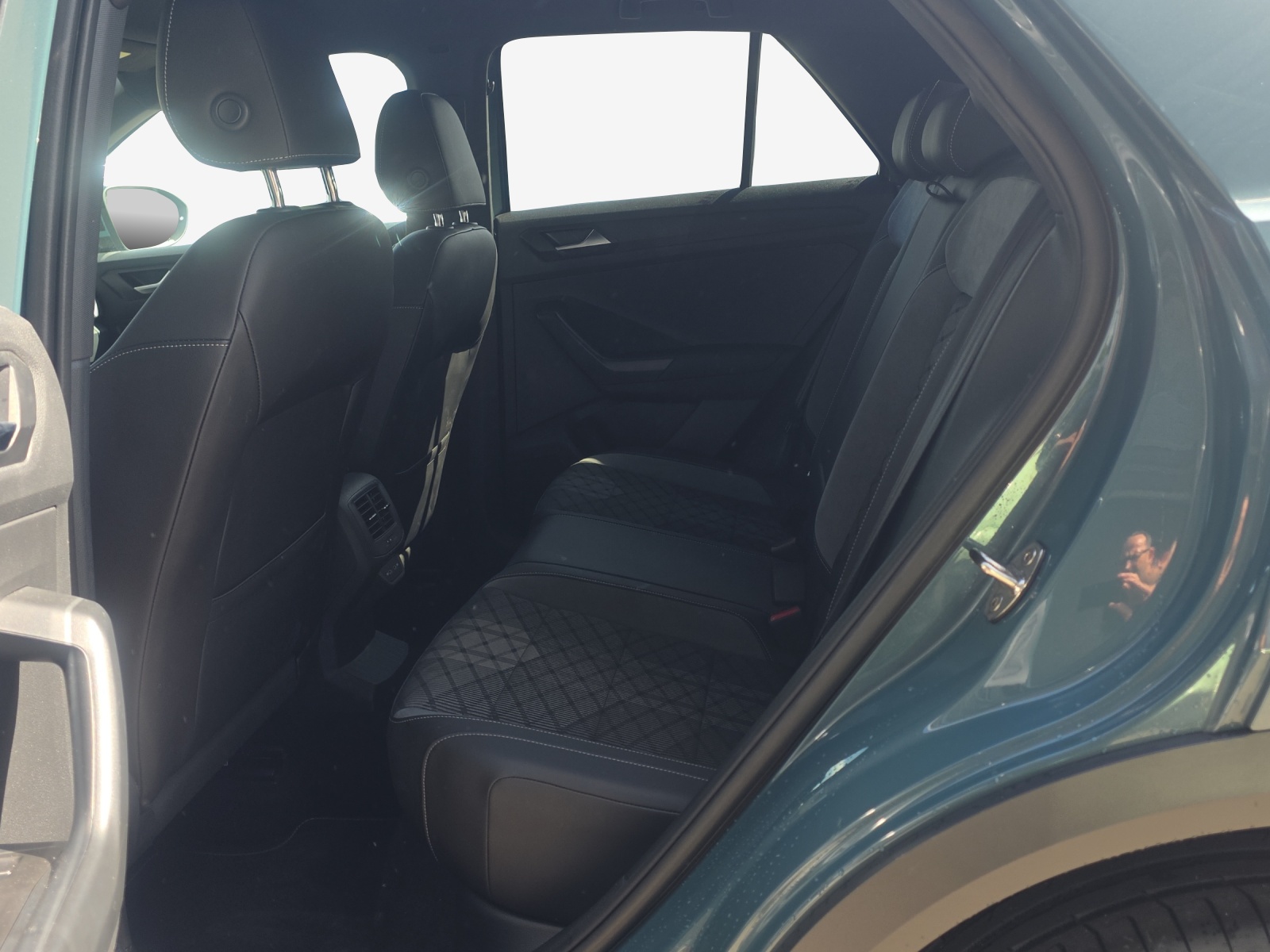 VW T-Roc 2.0 TSI R-Line DSG 4Motion-image-11