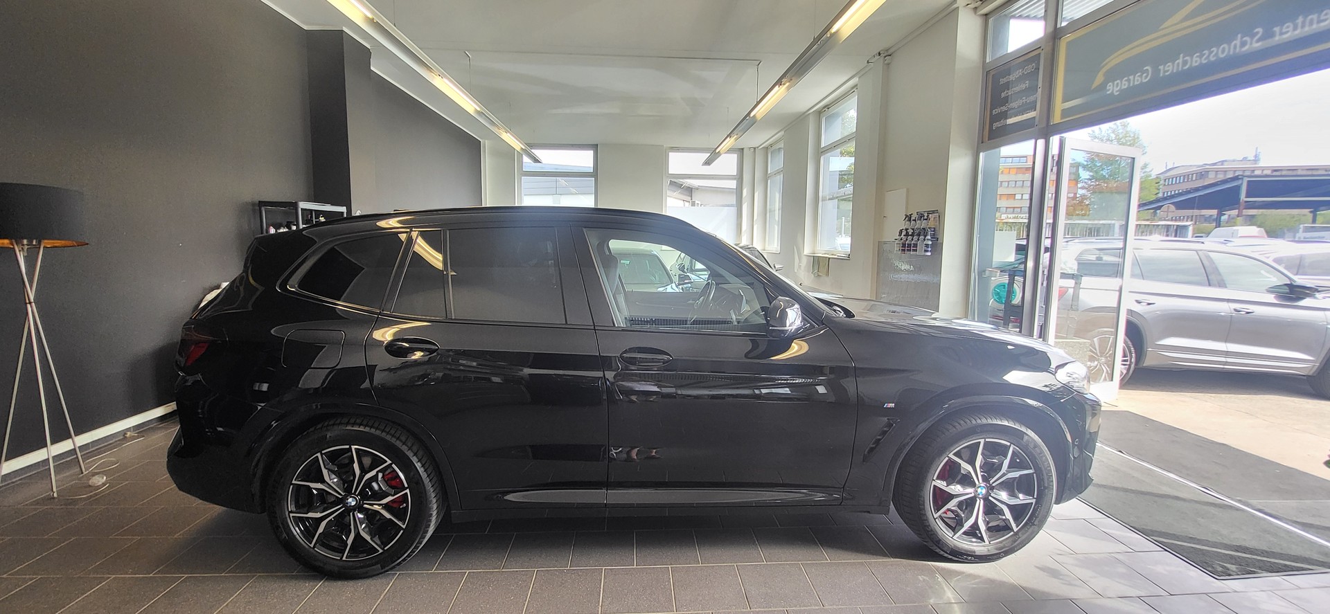 BMW X3 xDrive 48V 20d M Sport-showroom-element-3
