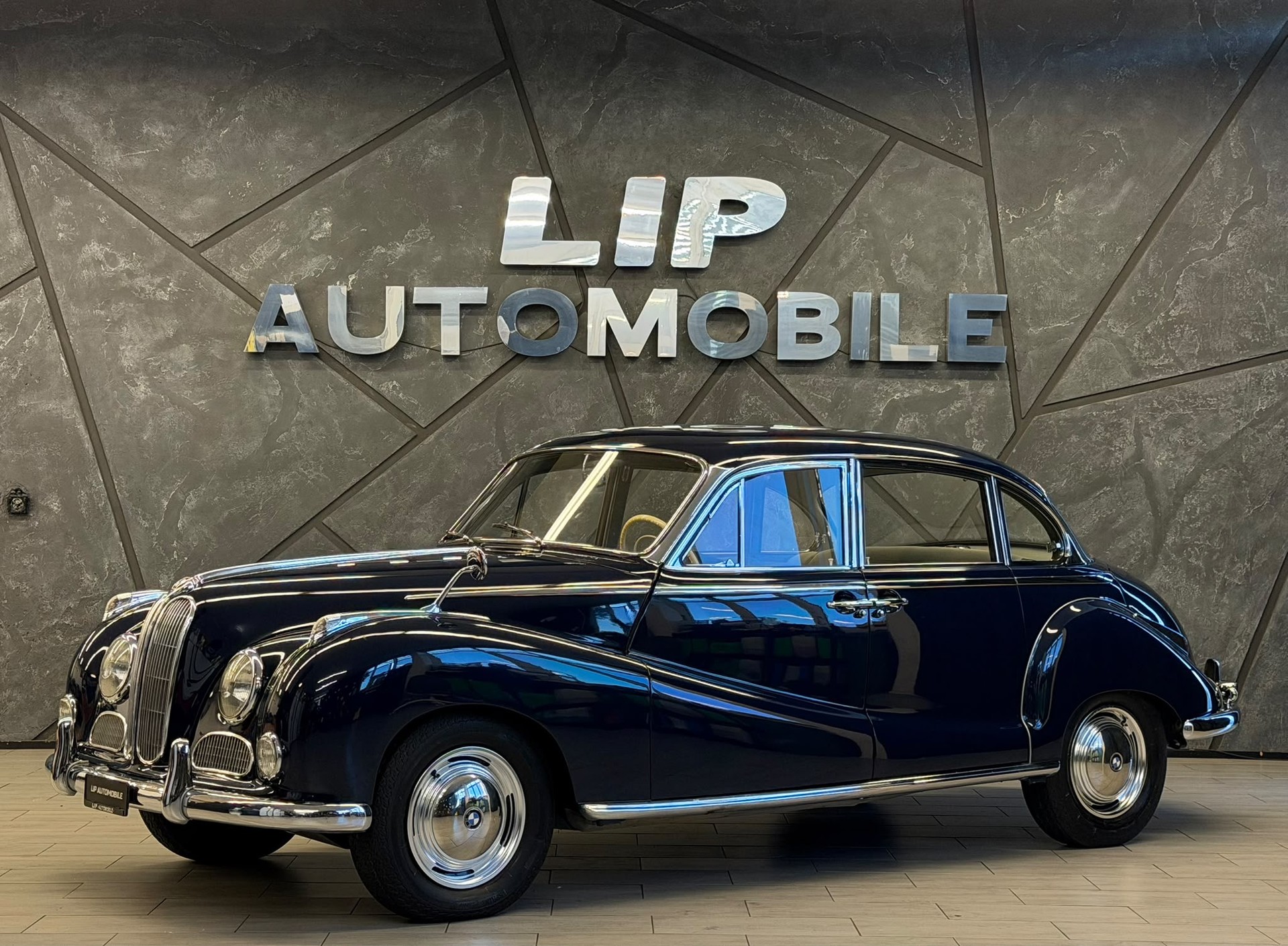 BMW 502A