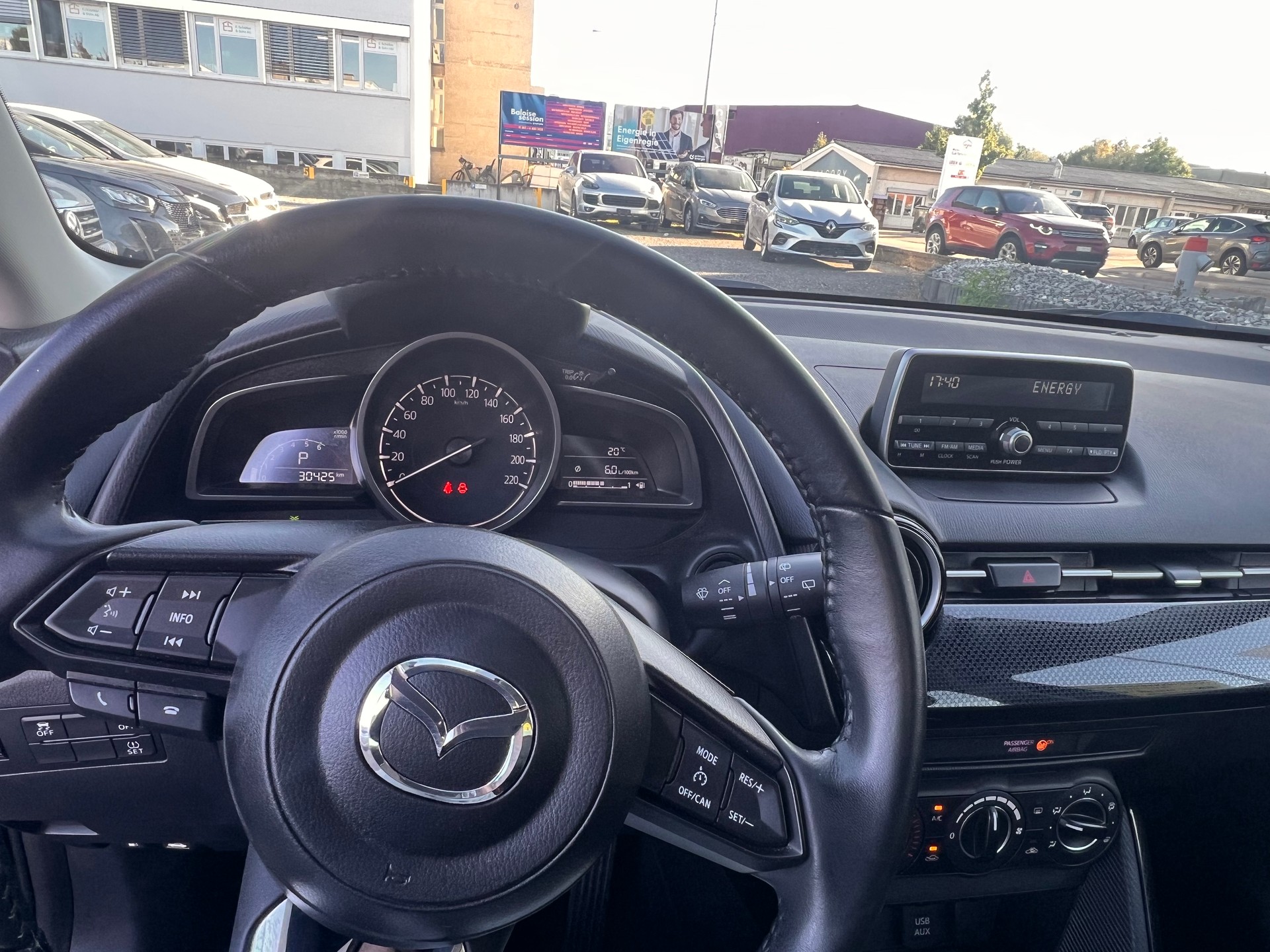 MAZDA 2 SKYACTIV-G 90 Ambition Automat-image-10