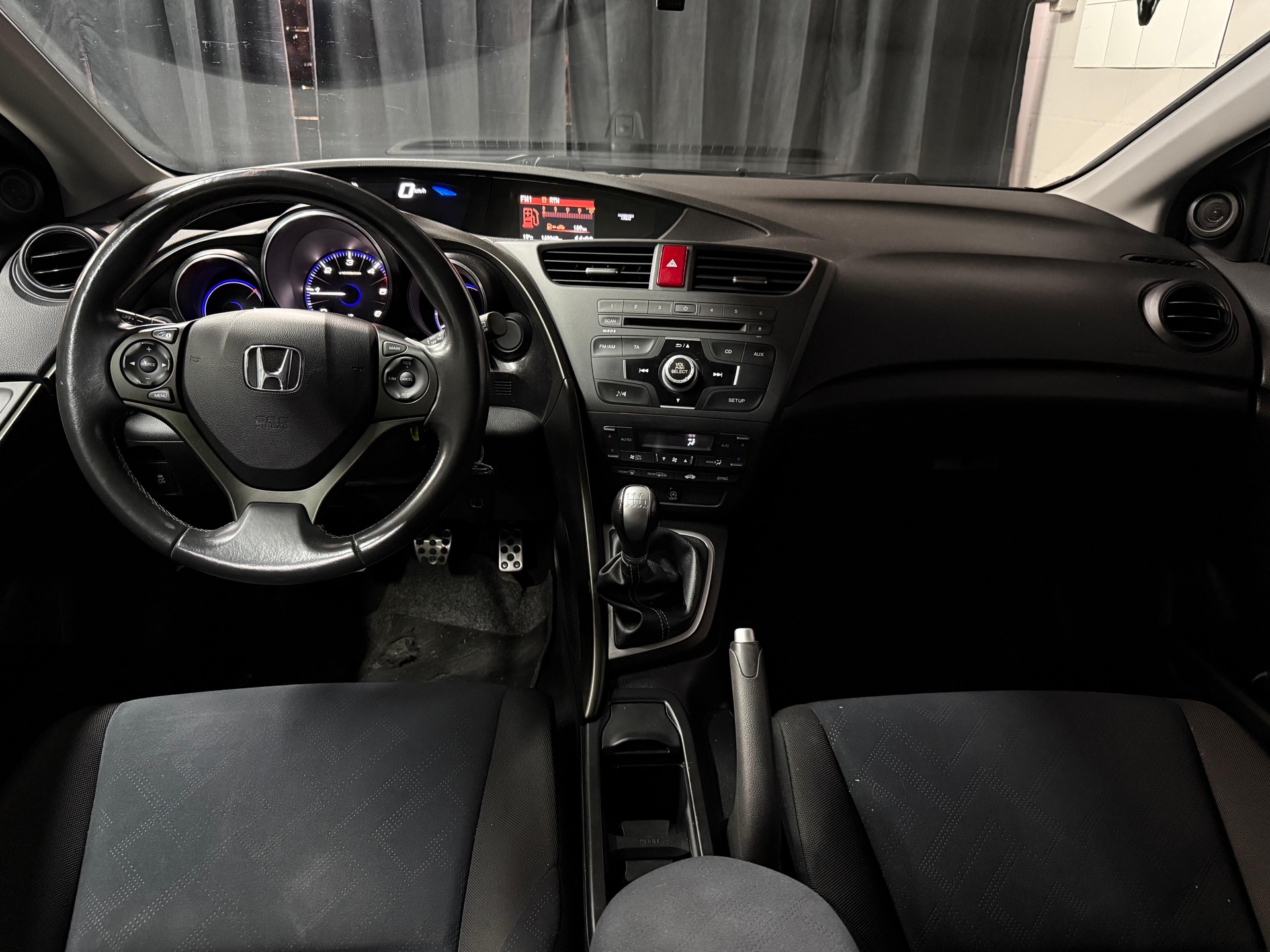 HONDA Civic 2.2i-DTEC Executive-image-8