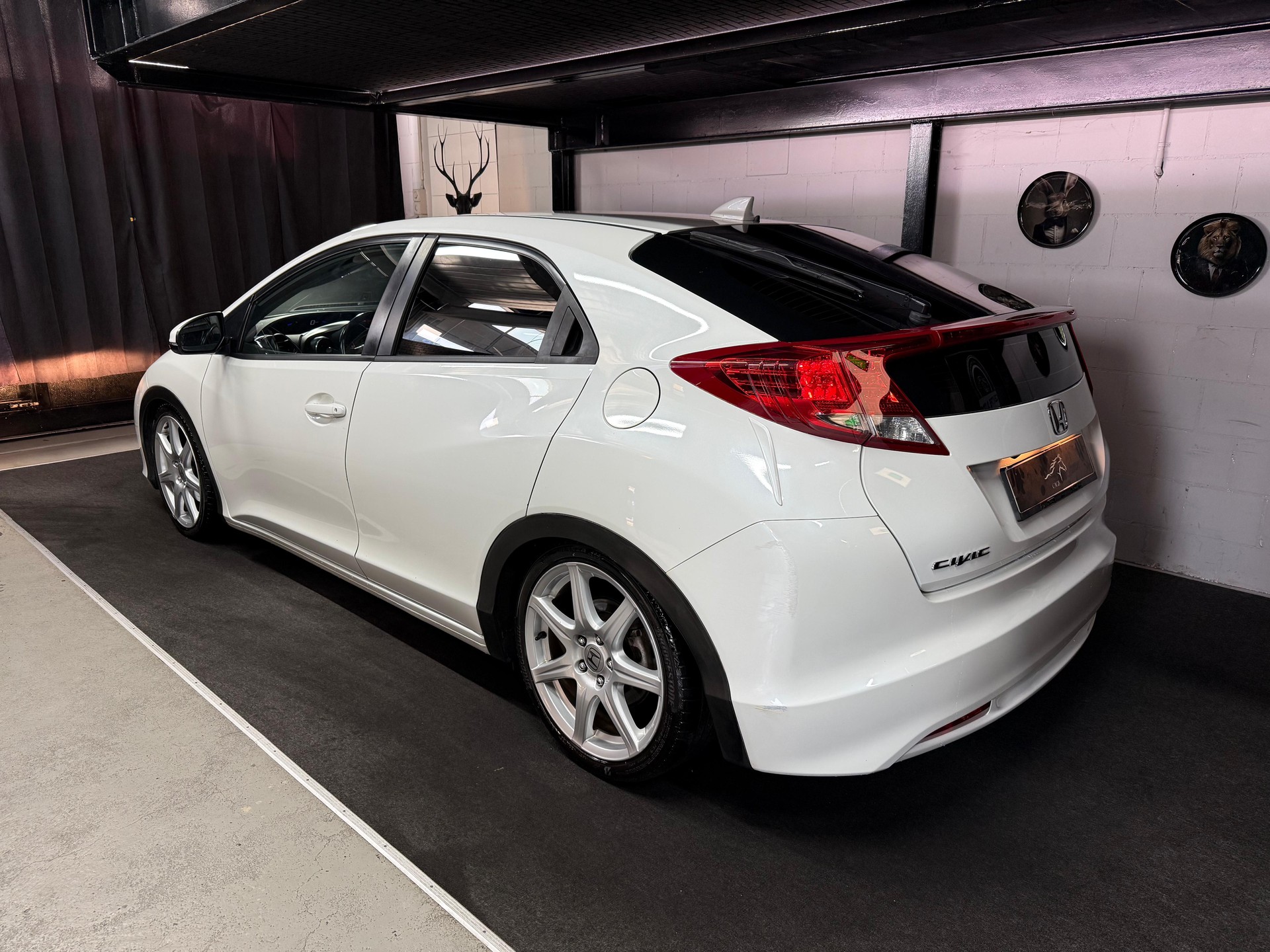 HONDA Civic 2.2i-DTEC Executive-showroom-element-1